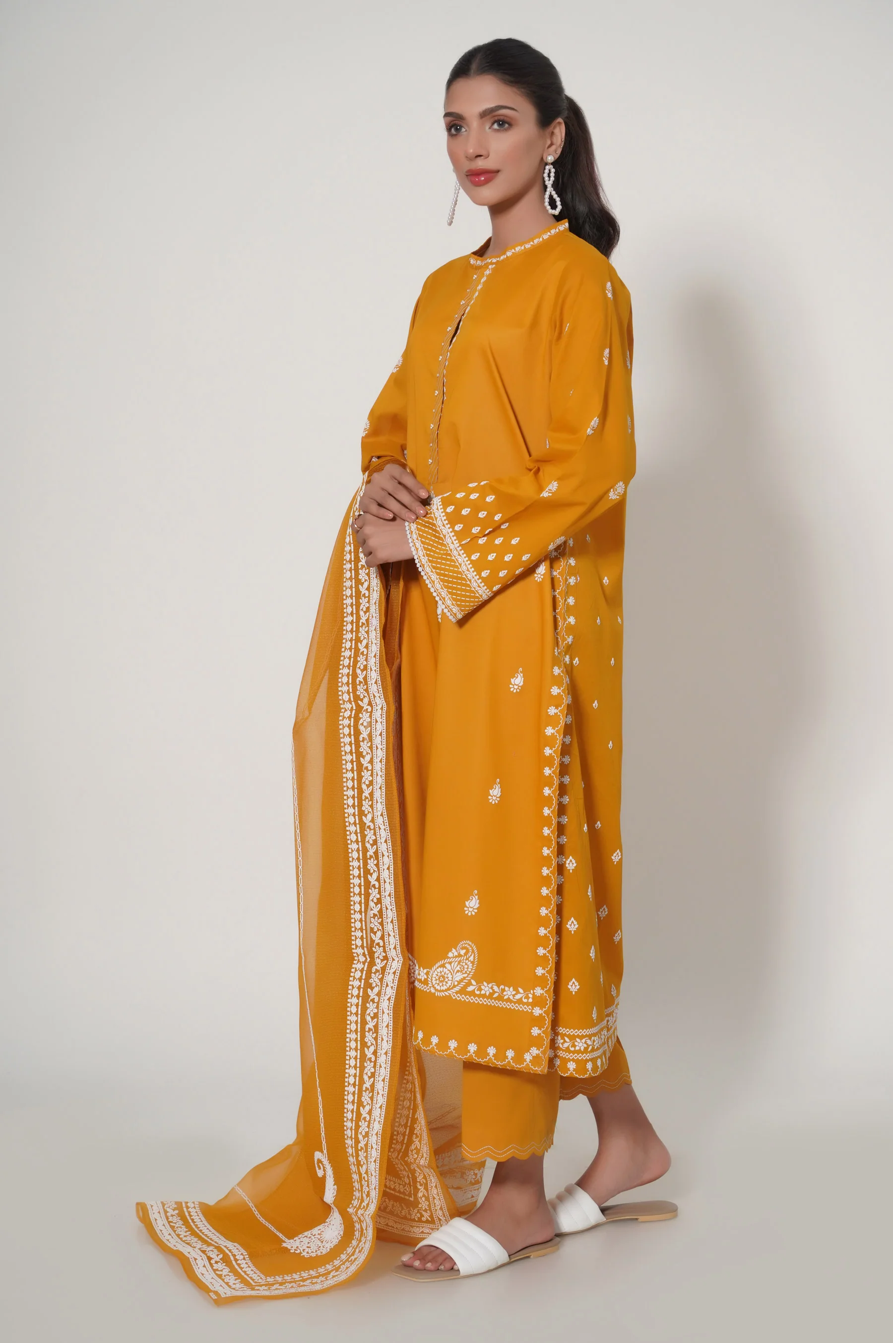 Stitched 3 Piece Puff Printed Lawn Suit - Image 4