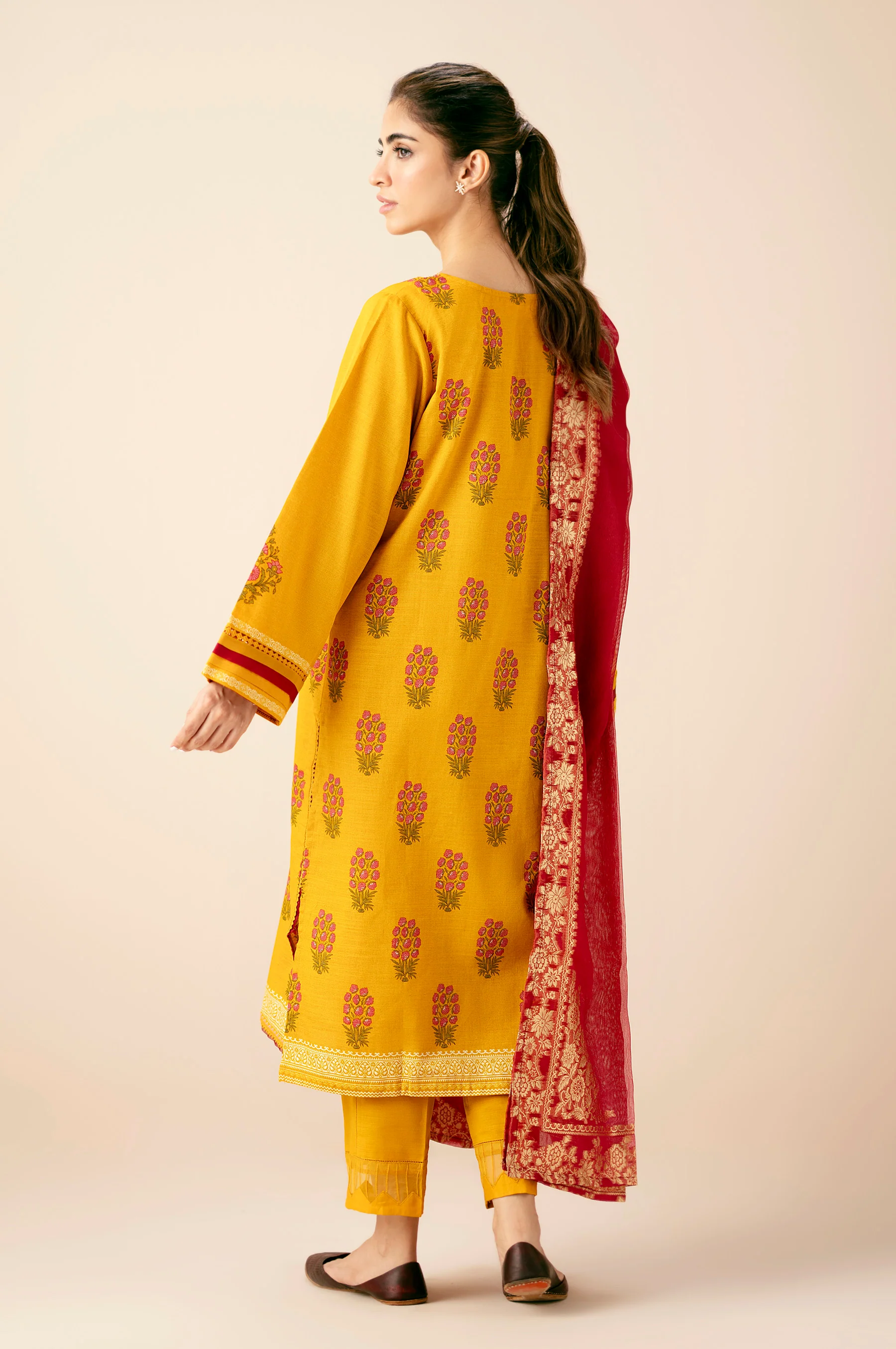 EMBROIDERED SUIT - Image 6