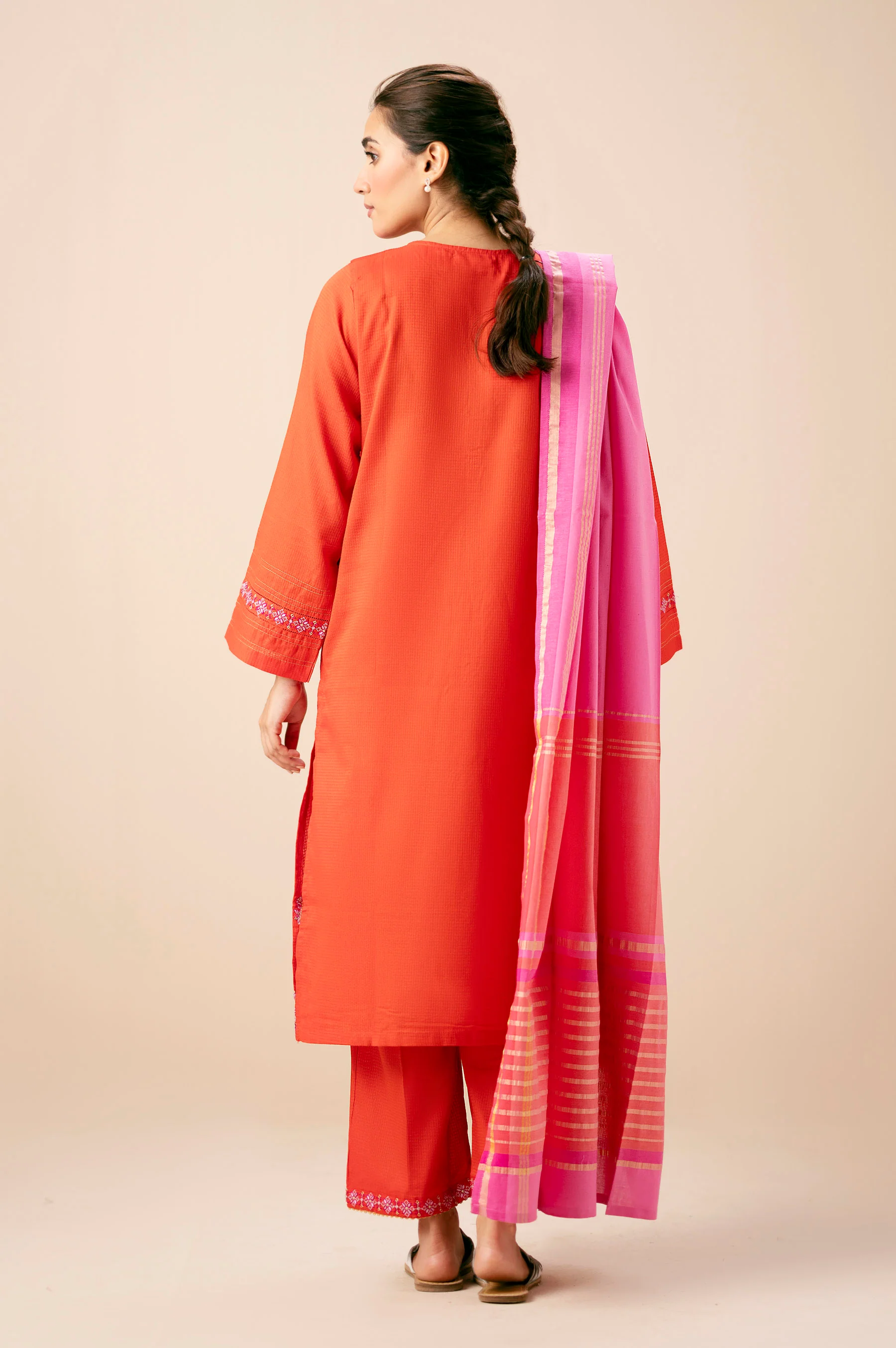 EMBROIDERED SUIT - Image 4