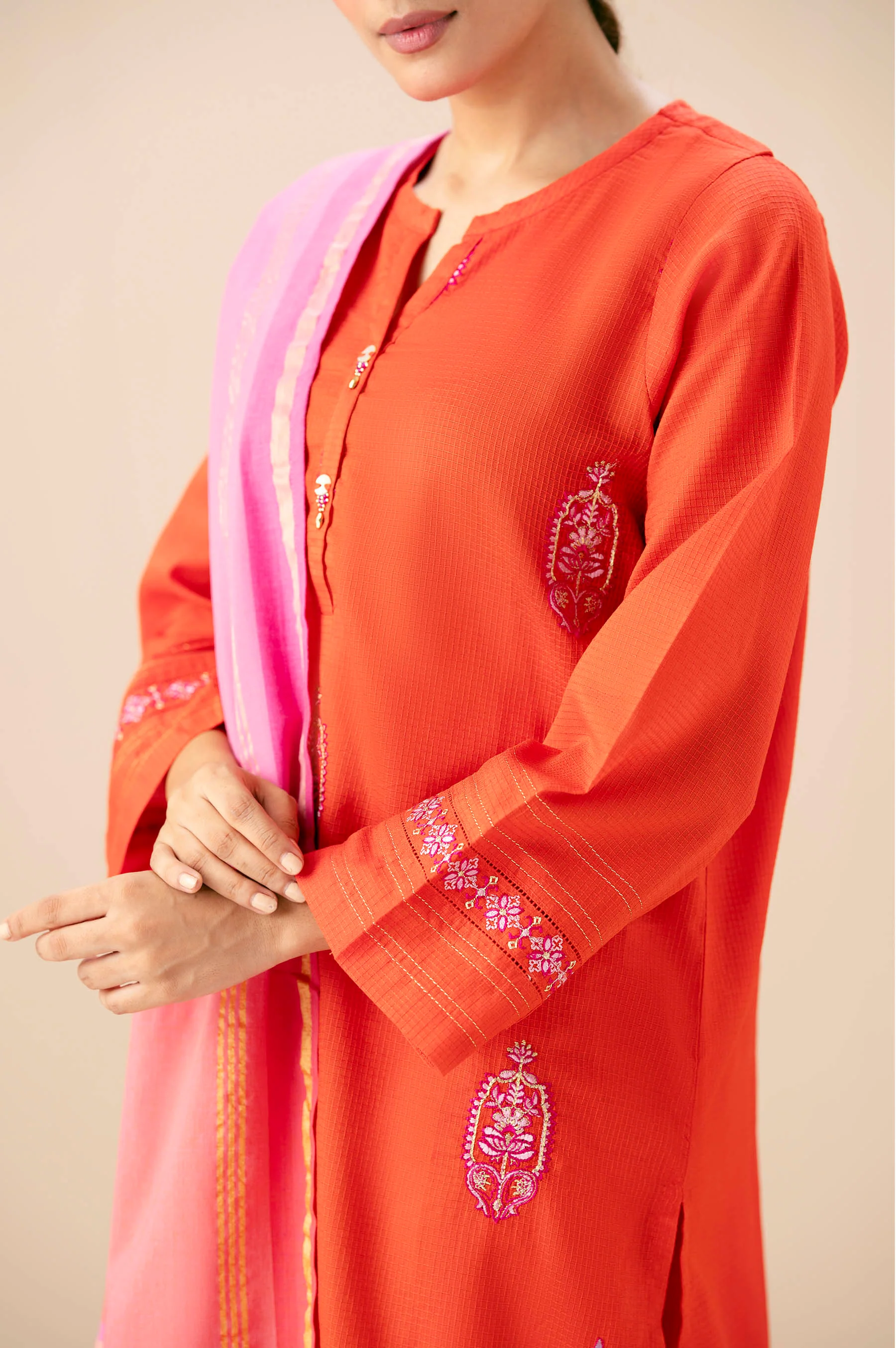 EMBROIDERED SUIT - Image 6