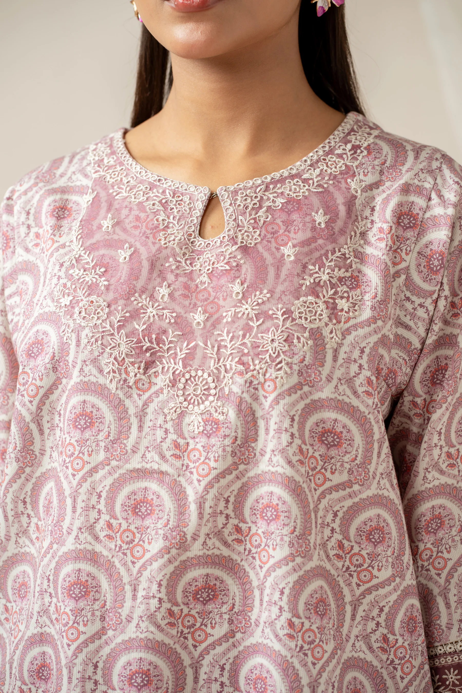 STITCHED EMBROIDERED SUIT - Image 4