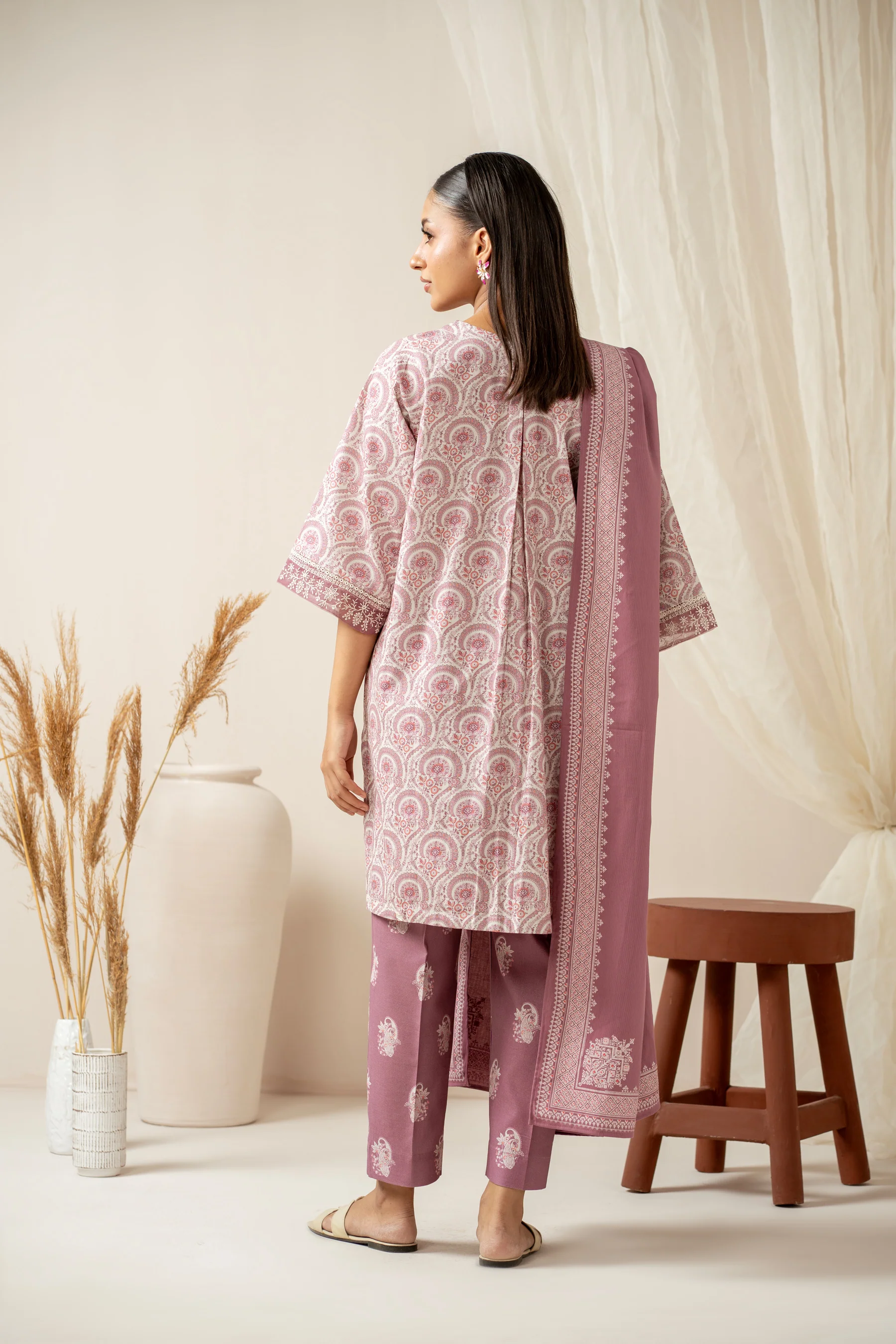STITCHED EMBROIDERED SUIT - Image 6