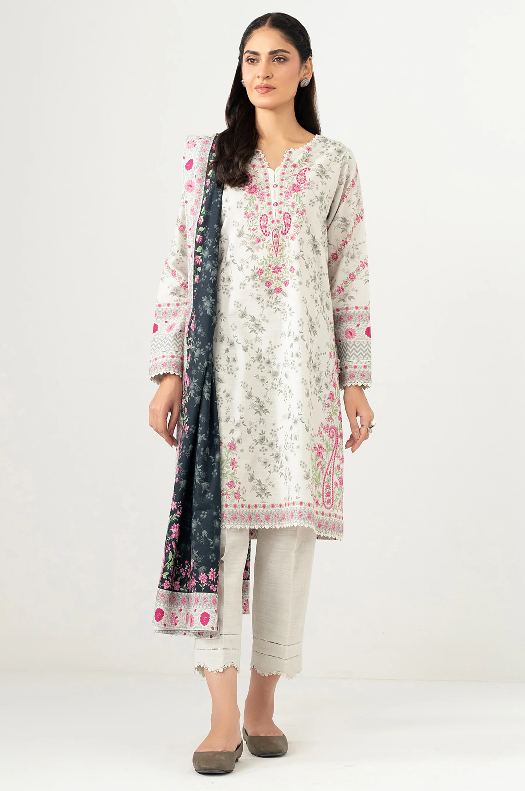 STITCHED PRINTED SUIT