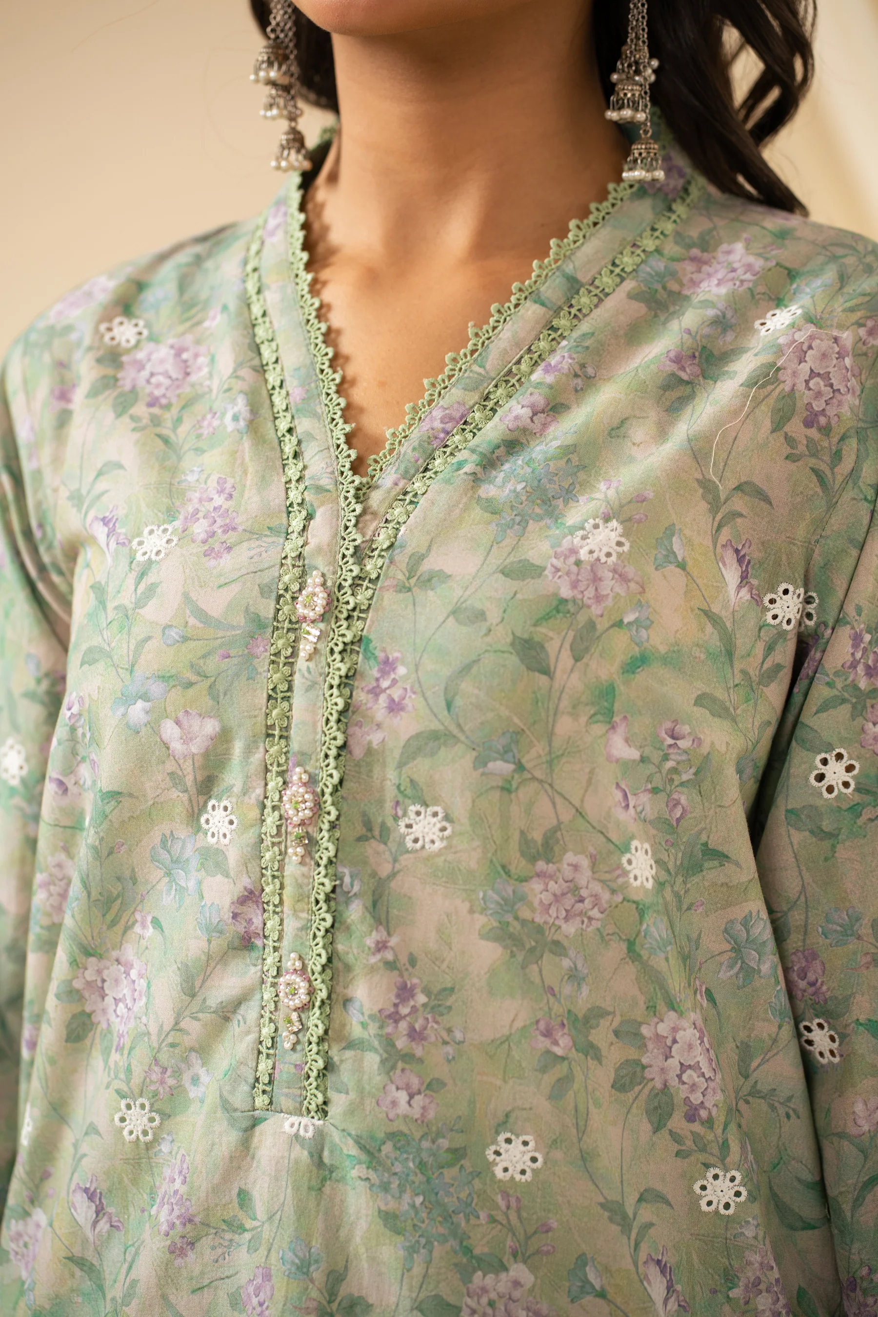 STITCHED EMBROIDERED CHIKANKARI LAWN SUIT - Image 3