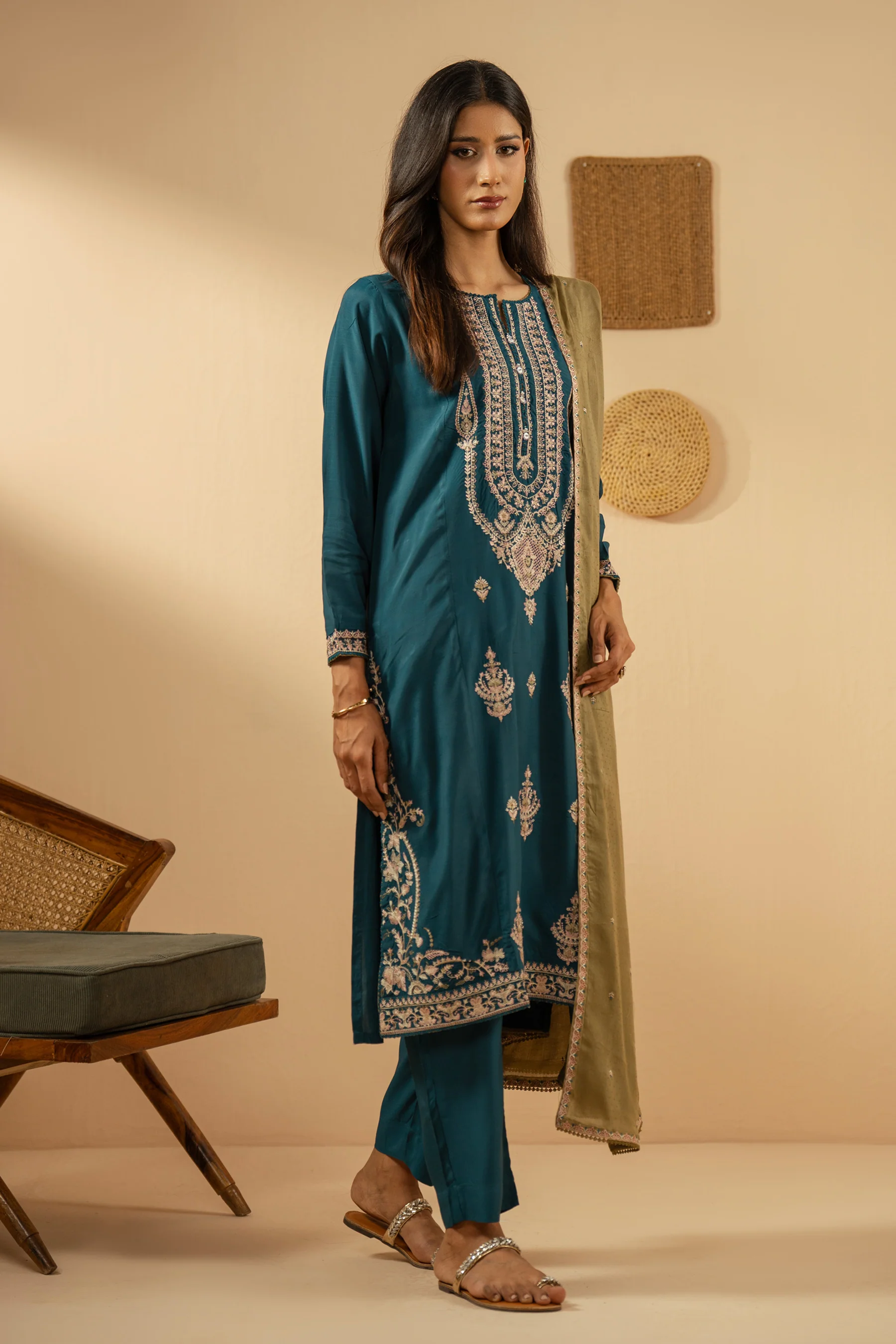 EMBROIDERED RAW SILK STITCHED 3 PIECE SUIT - Image 4