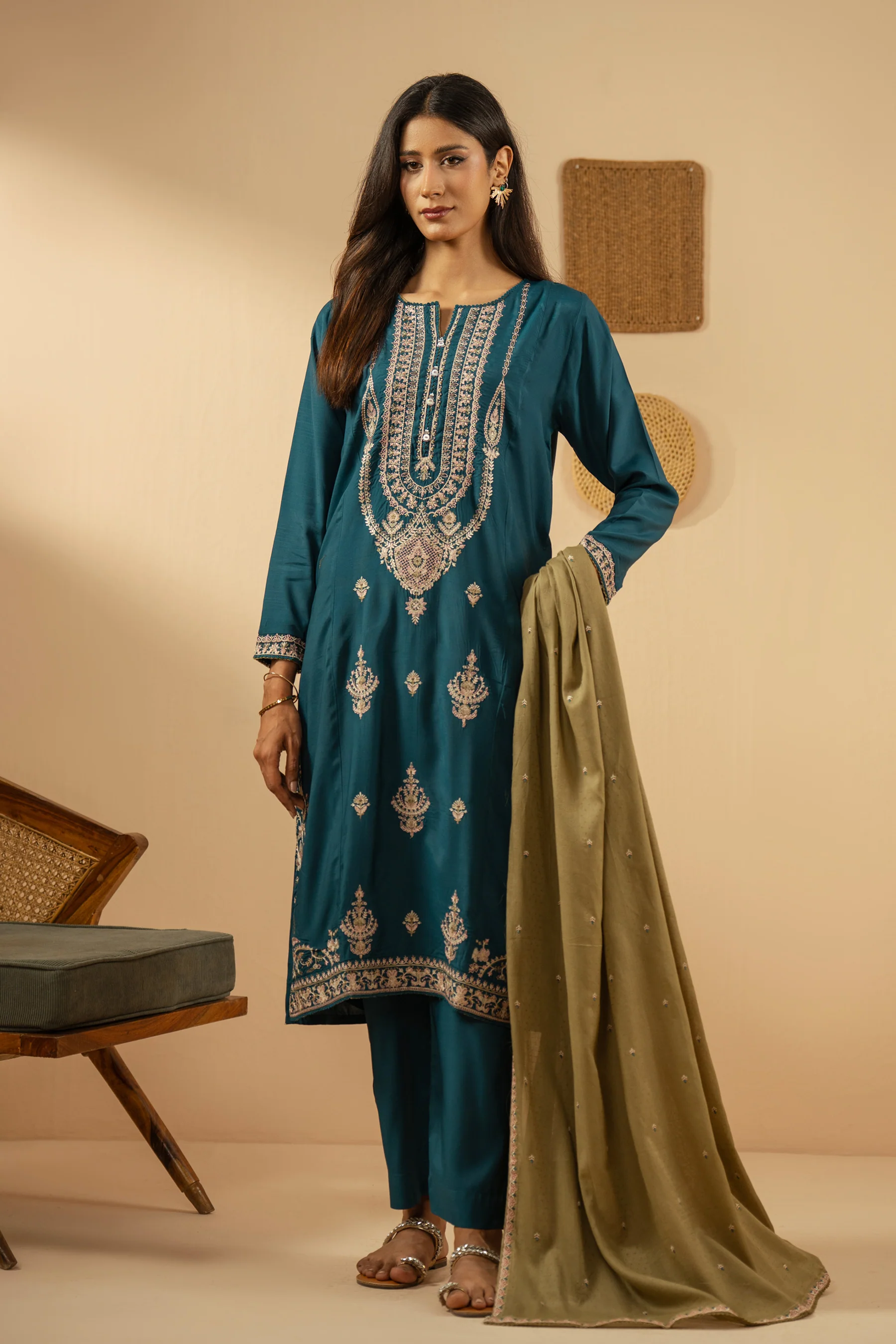 EMBROIDERED RAW SILK STITCHED 3 PIECE SUIT - Image 5