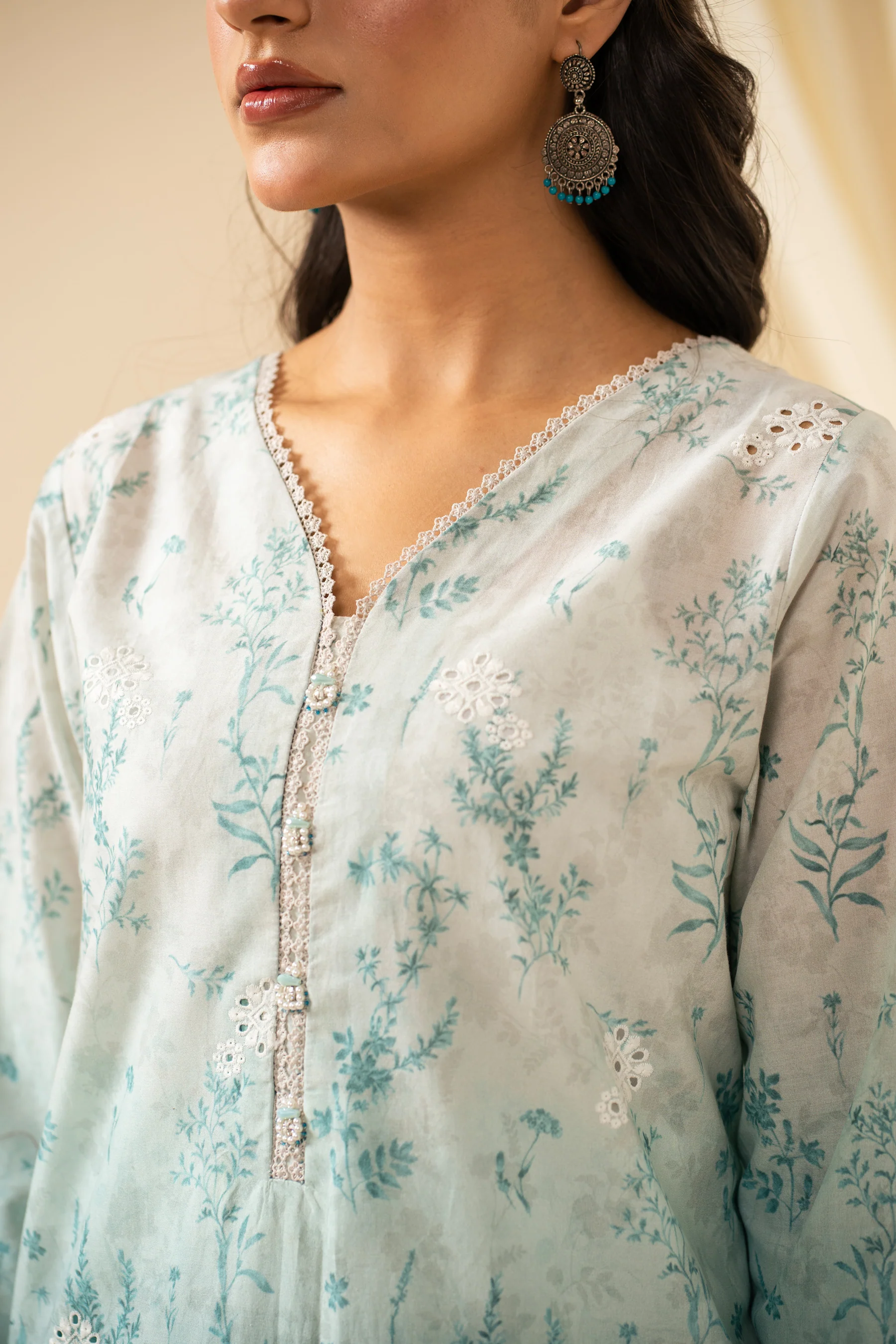 STITCHED CHIKANKARI LAWN SUIT - Image 3
