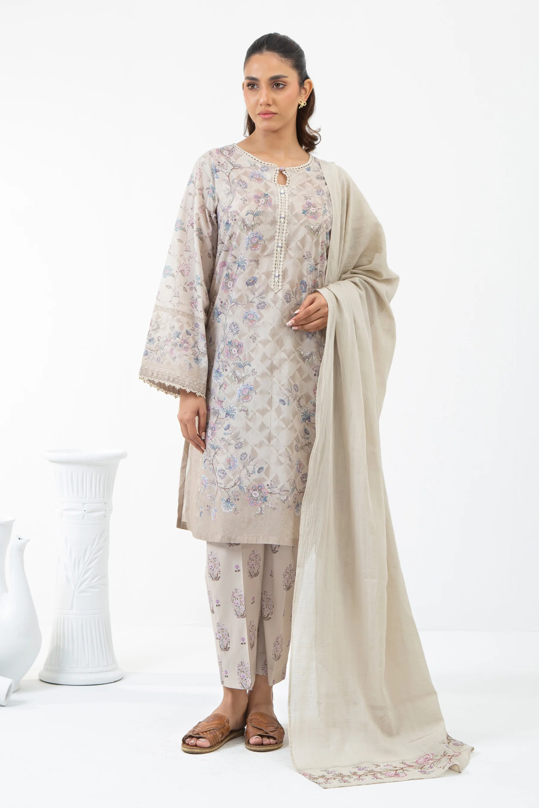 STITCHED EMBROIDERED CAMBRIC SUIT - Image 6
