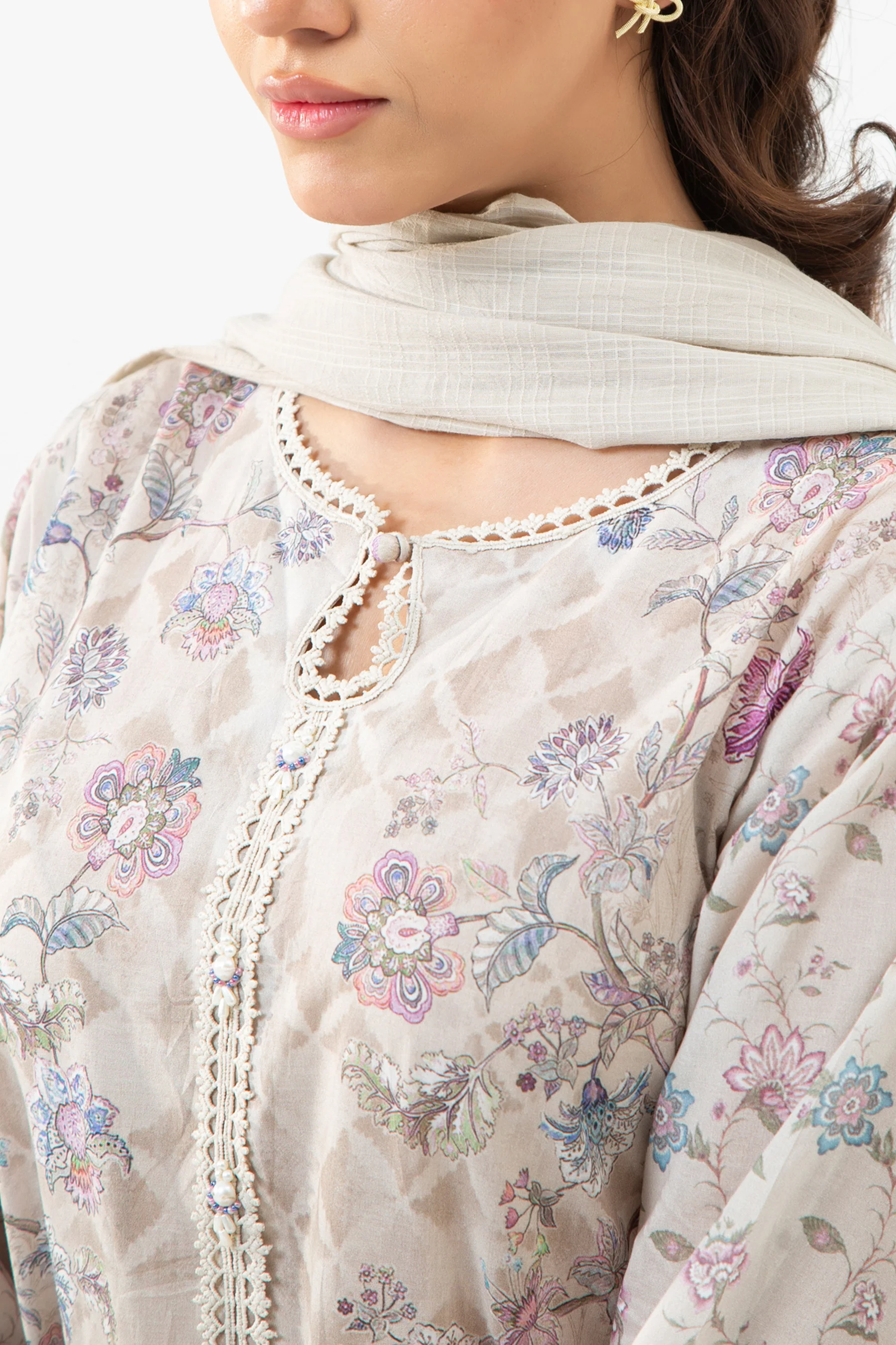 STITCHED EMBROIDERED CAMBRIC SUIT - Image 8