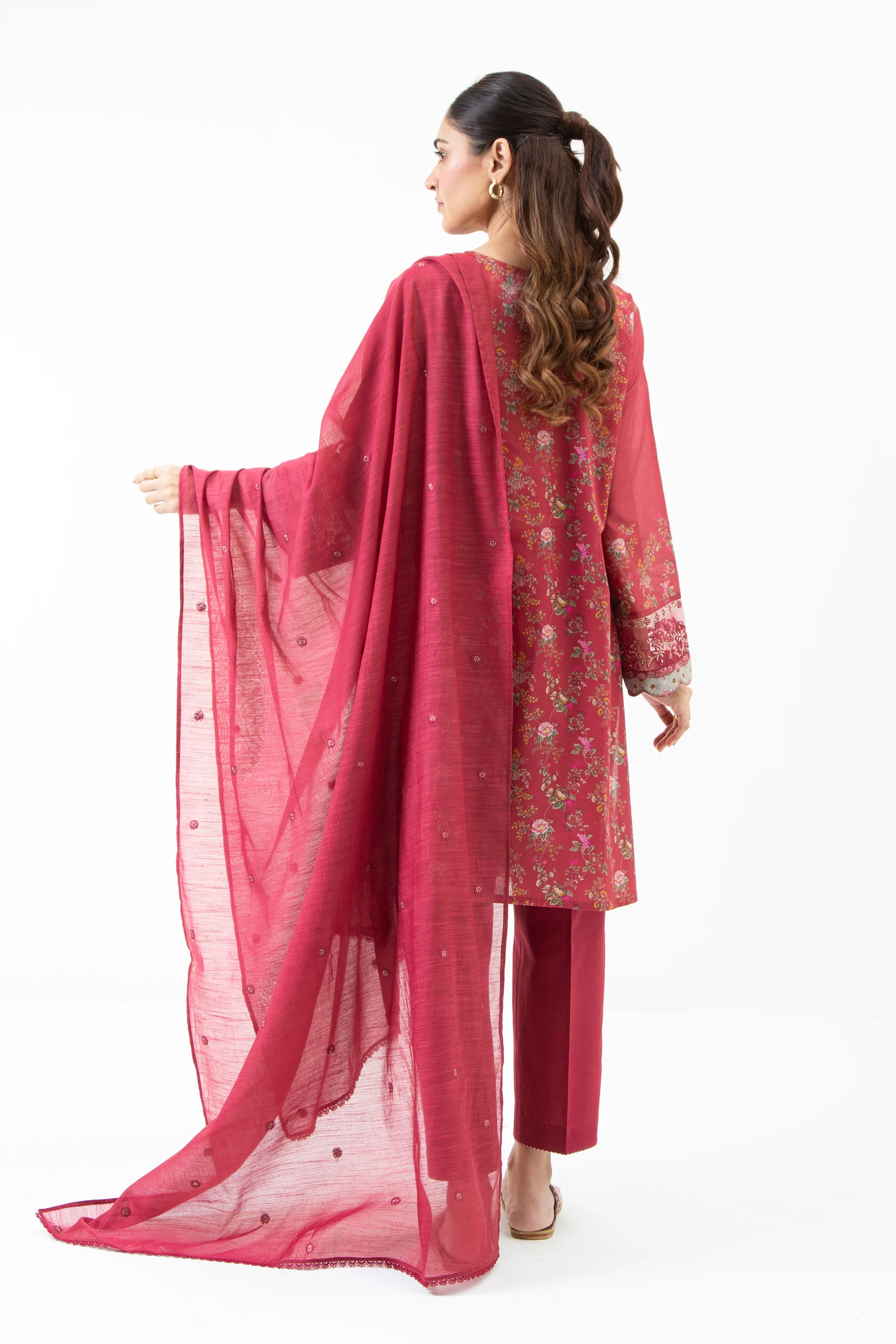 STITCHED EMBROIDERED CAMBRIC SUIT - Image 5