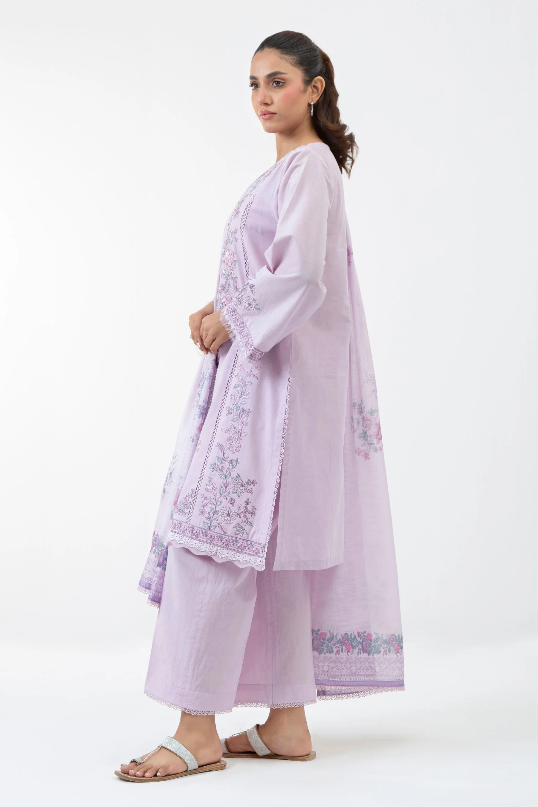 EMBROIDERED SLUB LAWN STITCHED 3 PIECE SUIT - Image 3