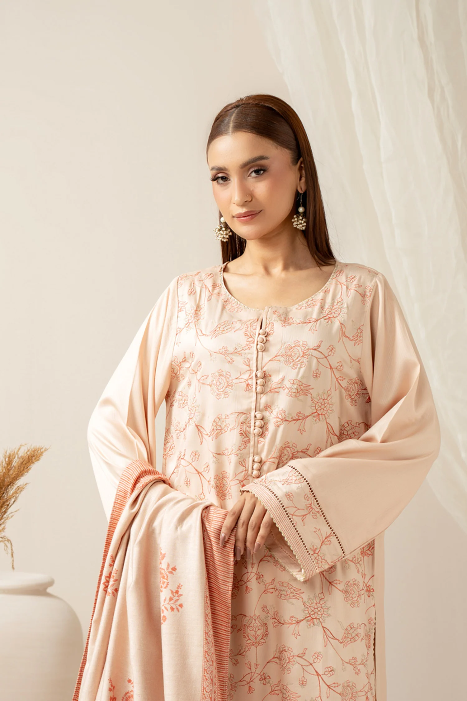 STITCHED EMBROIDERED SUIT - Image 3