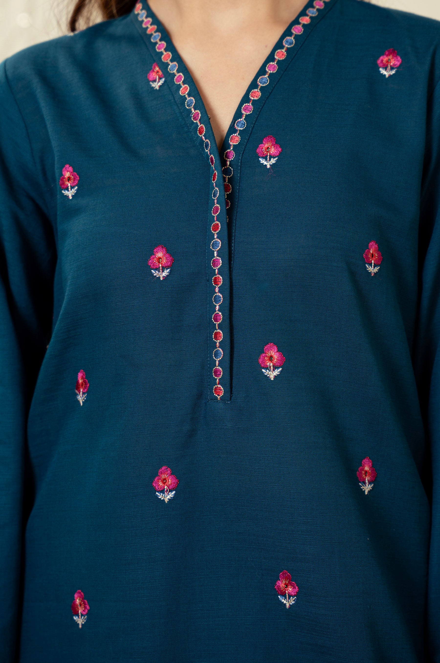 STITCHED DYED EMBROIDERED SUIT - Image 3