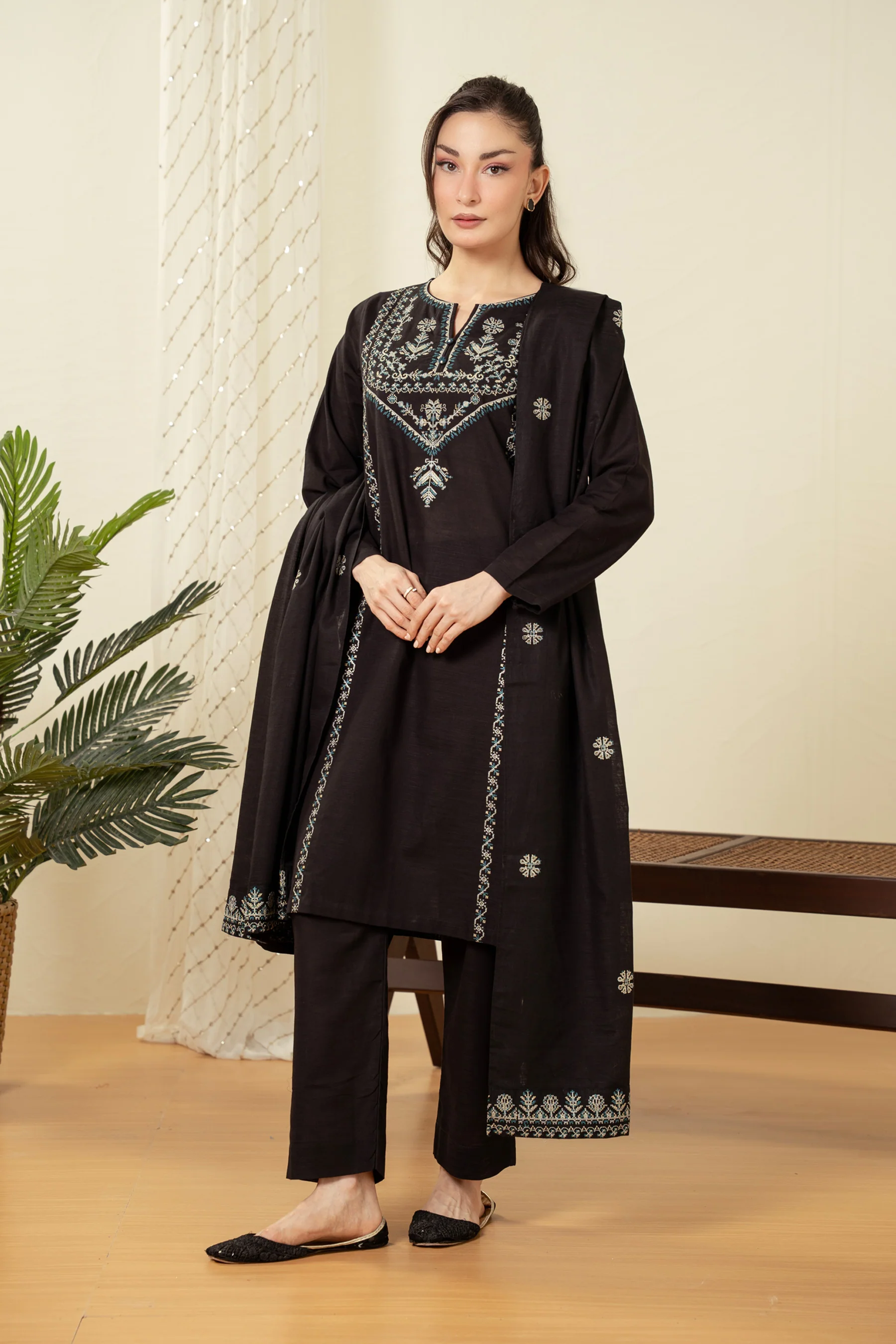 EMBROIDERED SUIT