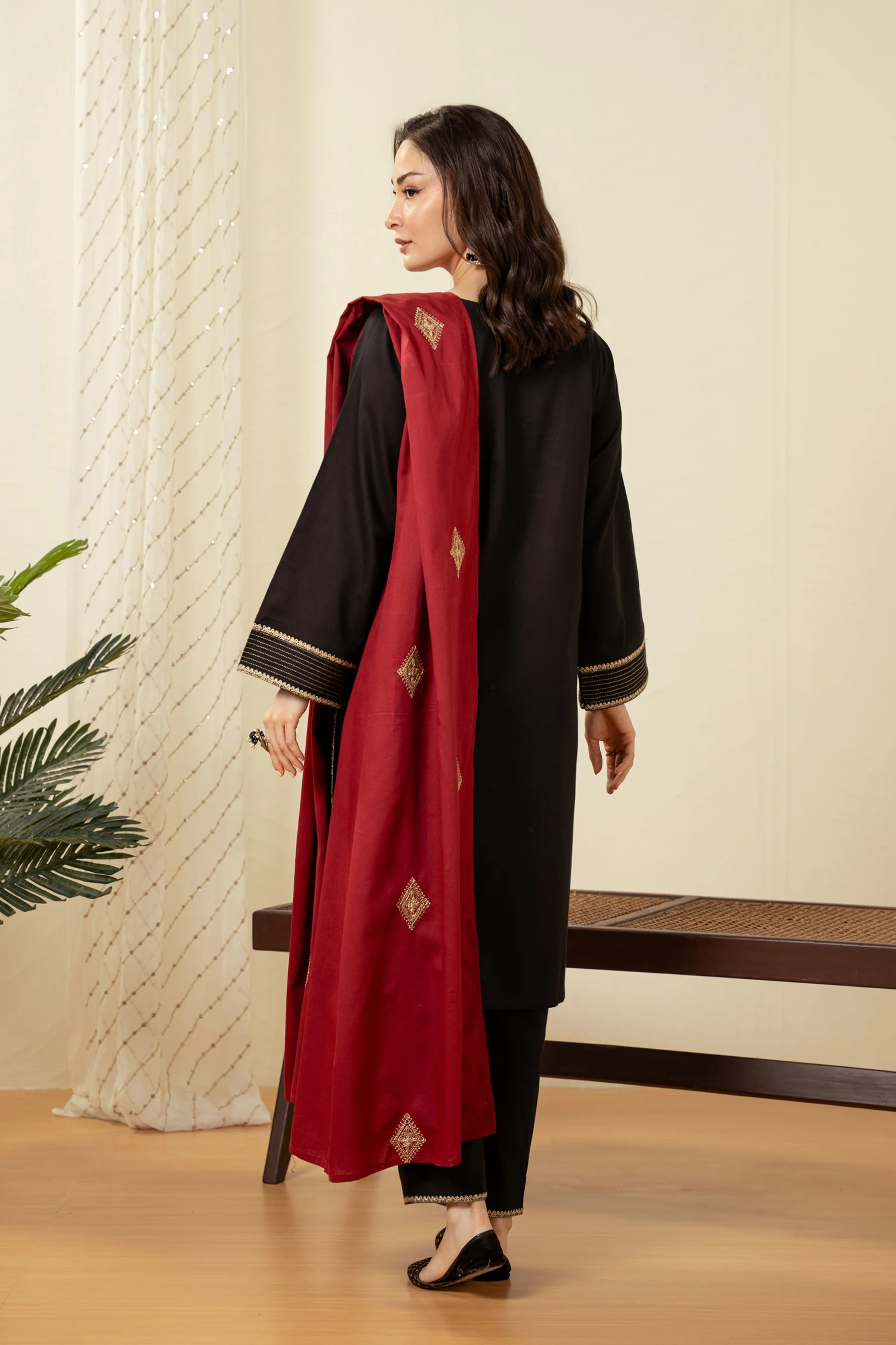 EMBROIDERED SUIT - Image 6