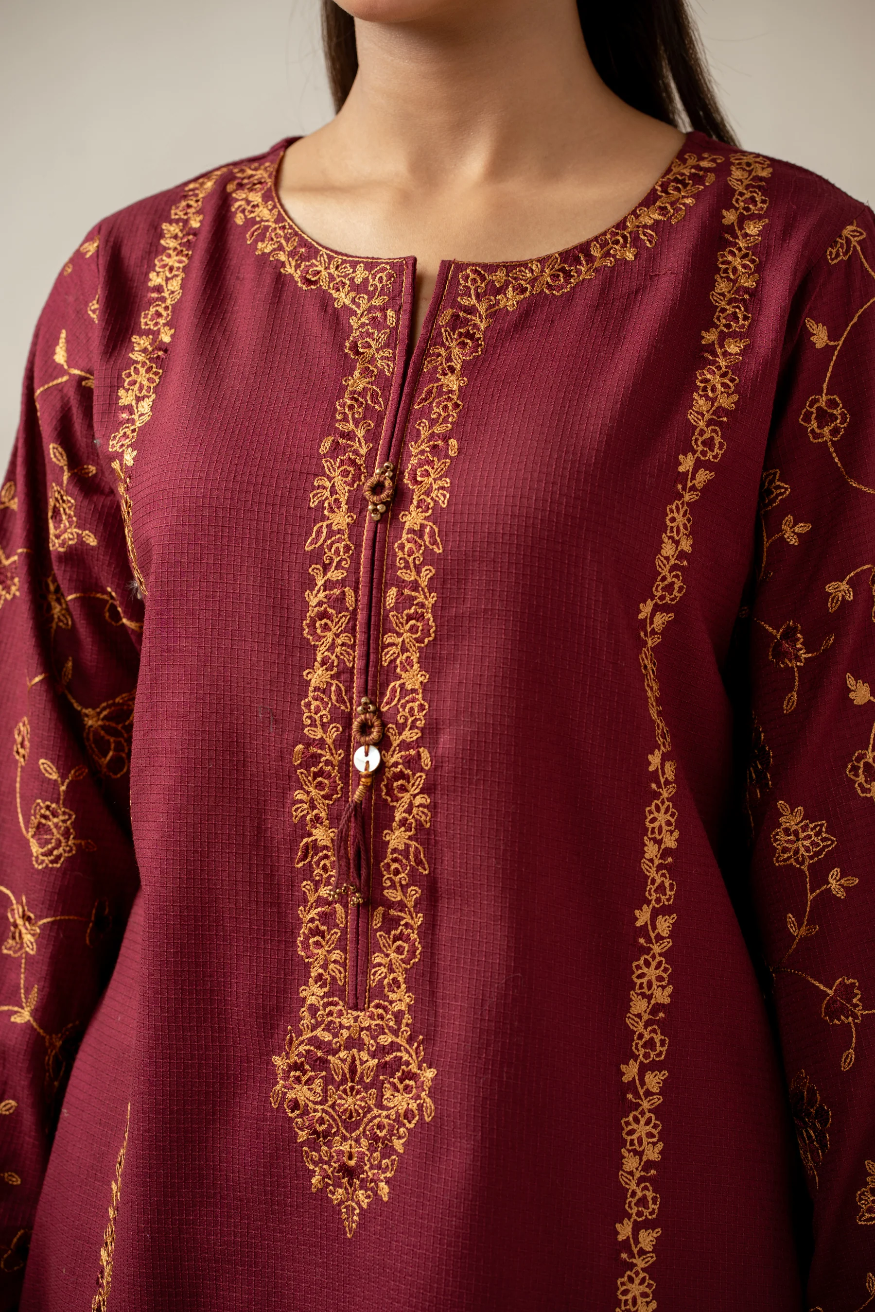 STITCHED EMBROIDERED SUIT - Image 2