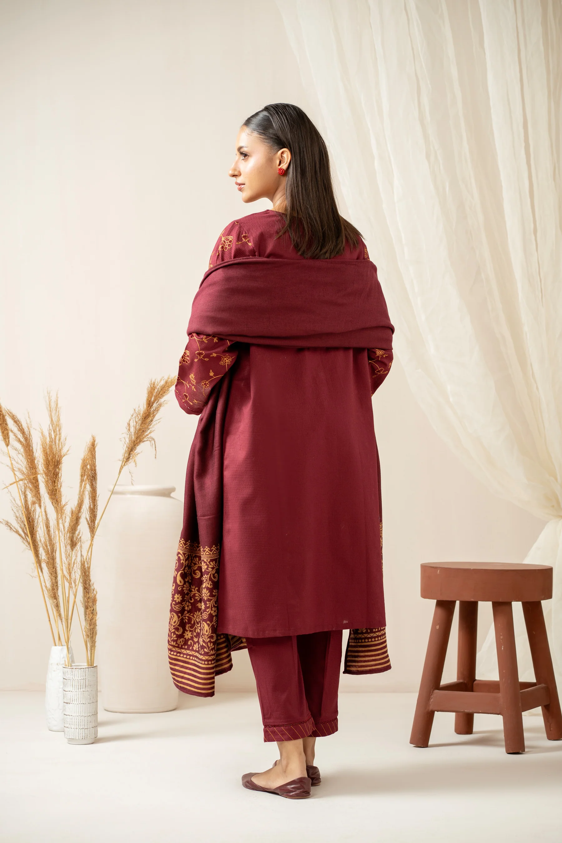 STITCHED EMBROIDERED SUIT - Image 7