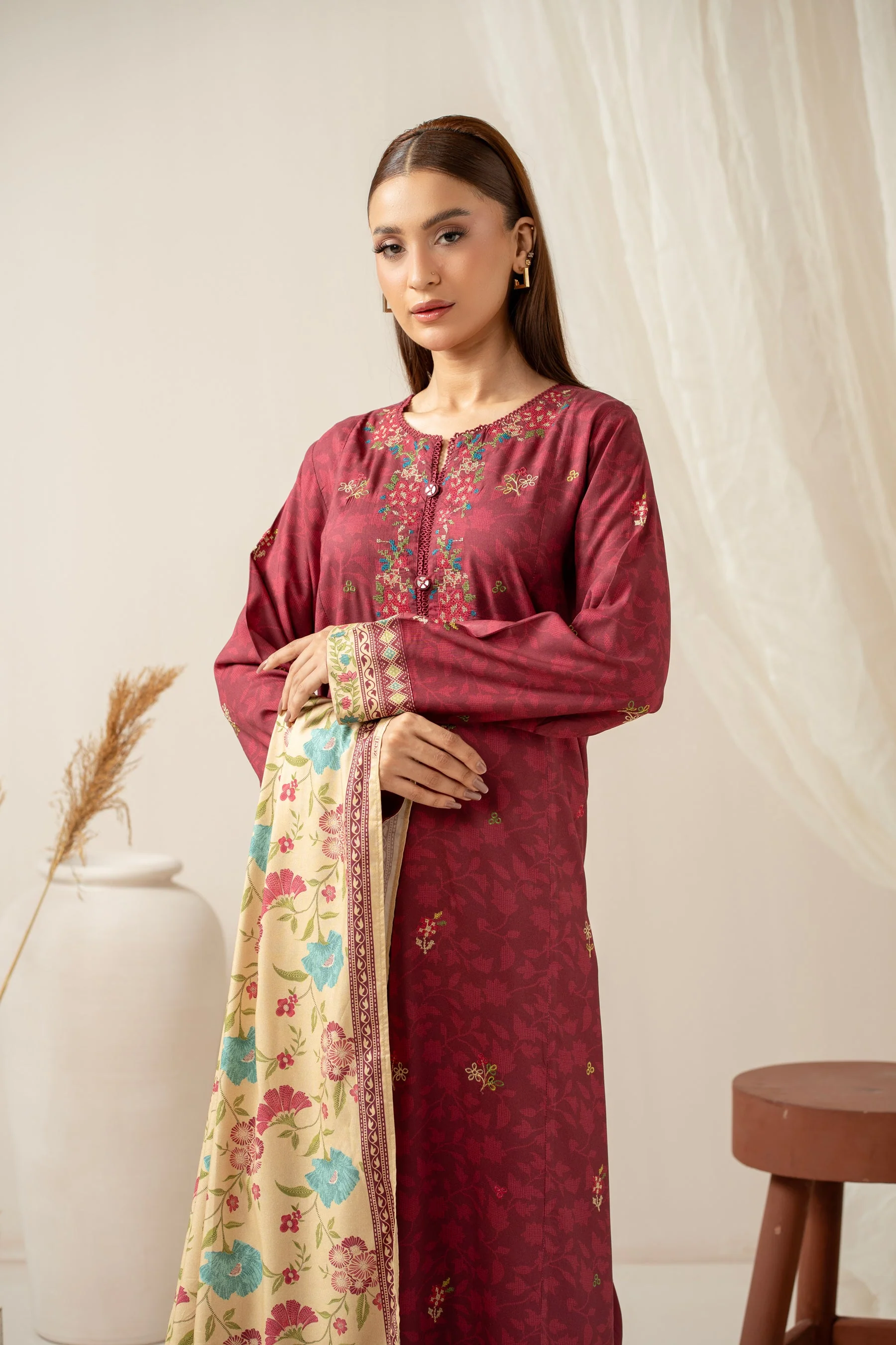 EMBROIDERED SUIT (FACTORY E-OUTLET) - Image 5