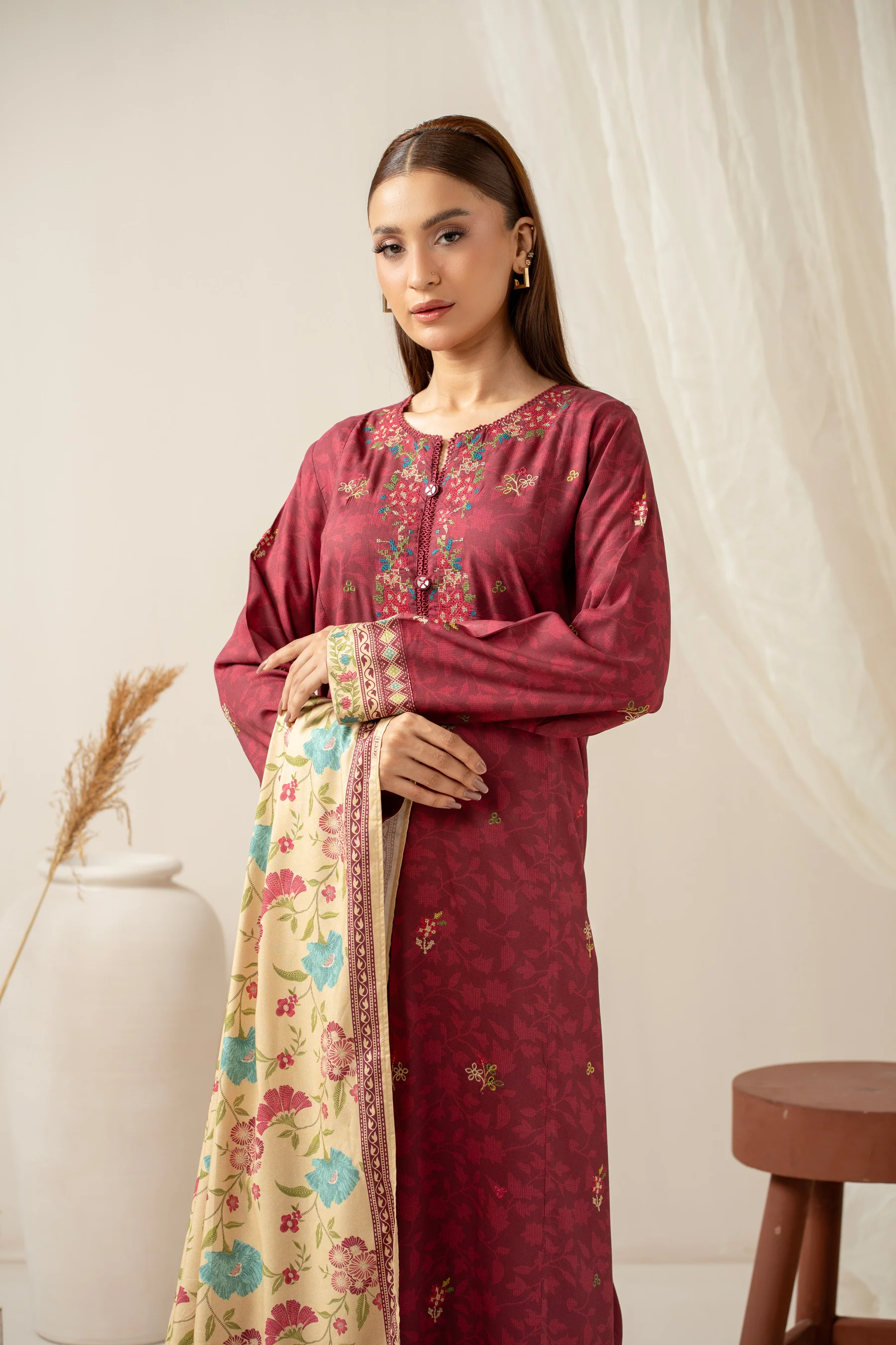 EMBROIDERED SUIT - Image 5