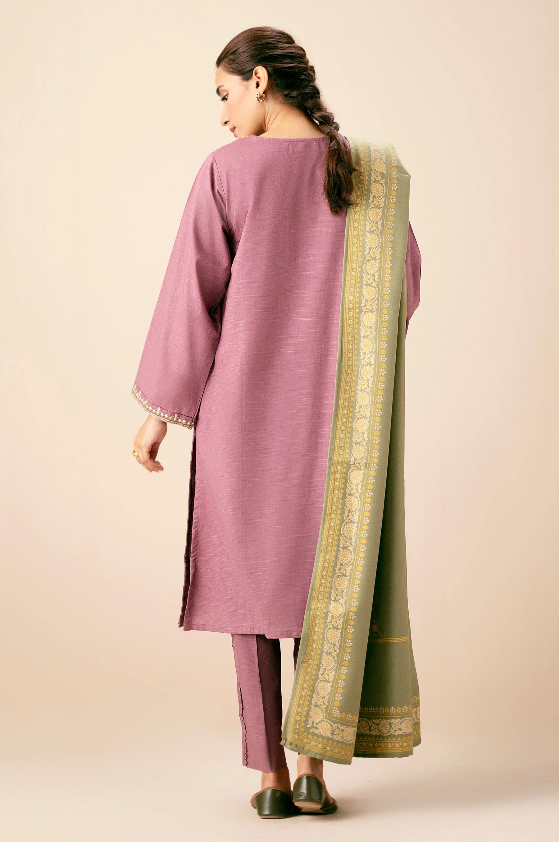 STITCHED EMBROIDERED SUIT (FACTORY E-OUTLET) - Image 4