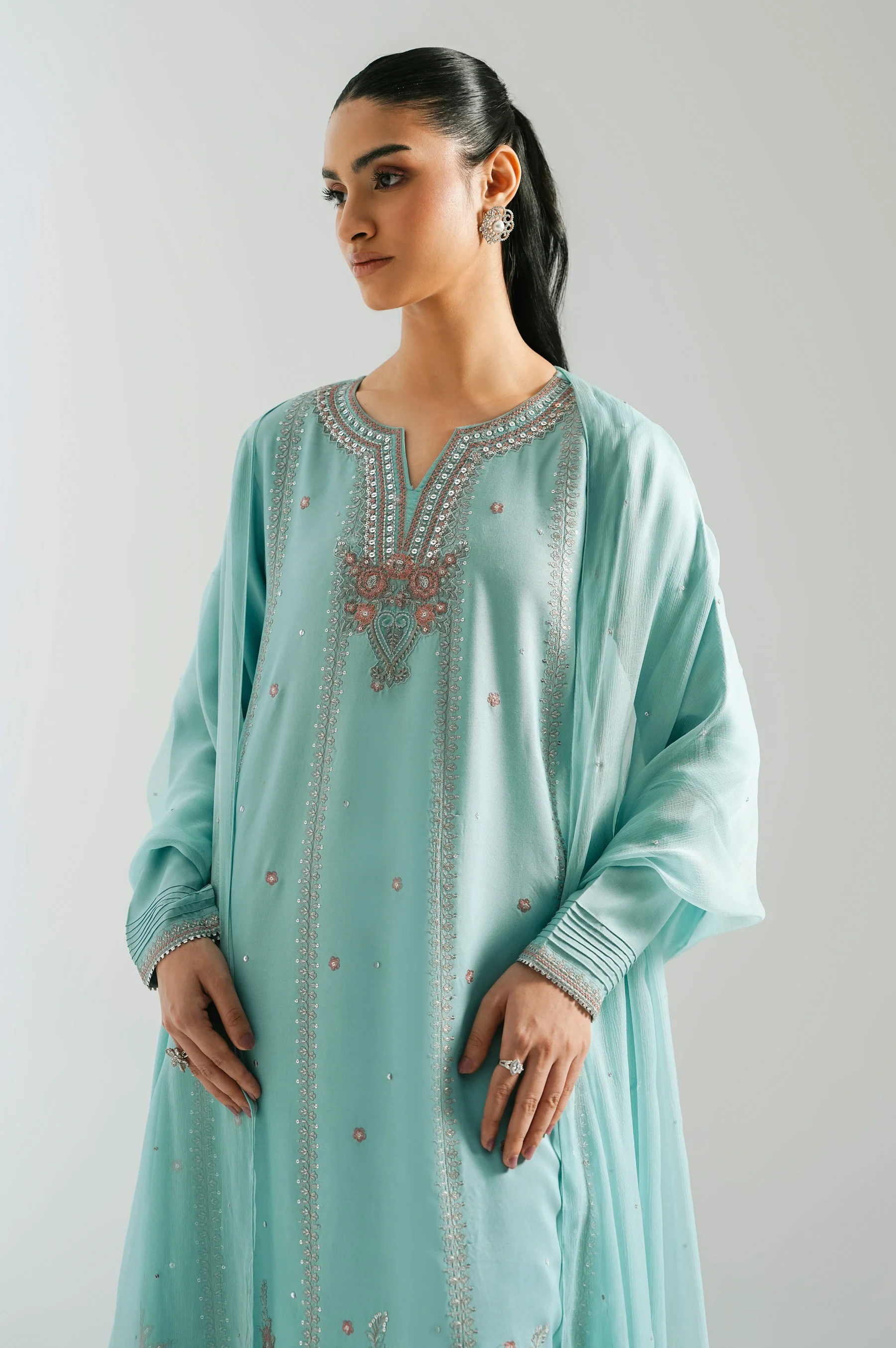 STITCHED EMBROIDERED OAK SILK SUIT - Image 5