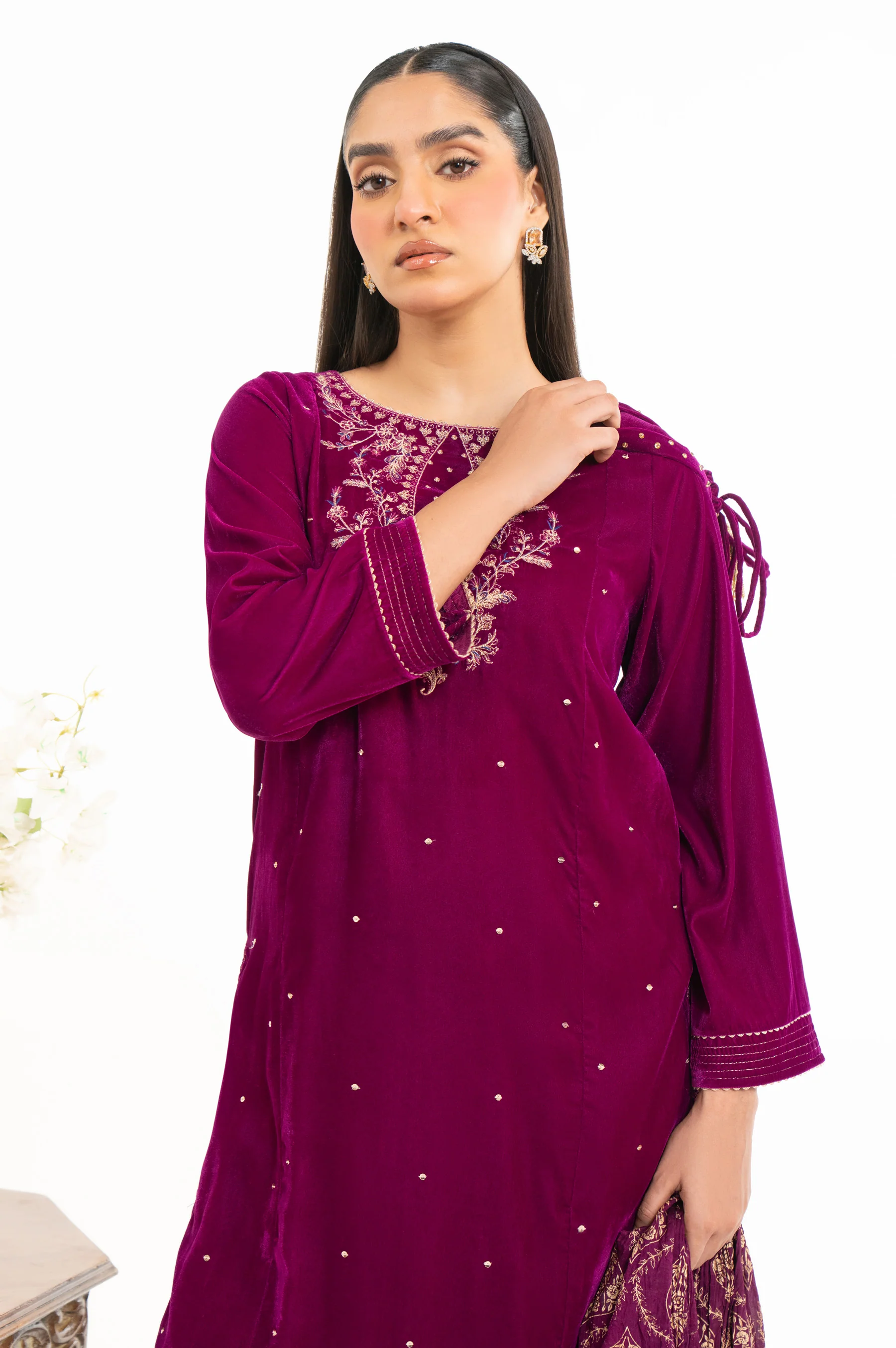 EMBROIDERED VELVET SUIT - Image 6