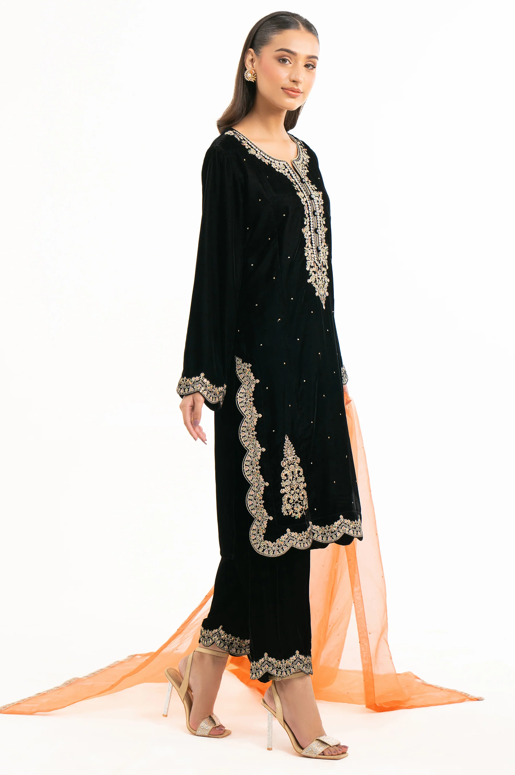 EMBROIDERED VELVET SUIT - Image 5