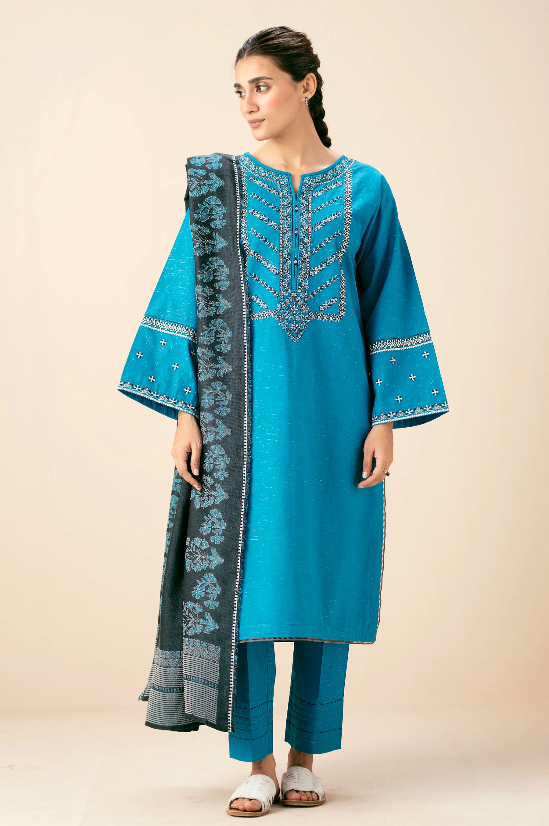 STITCHED DYED EMBROIDERED SUIT - Image 3