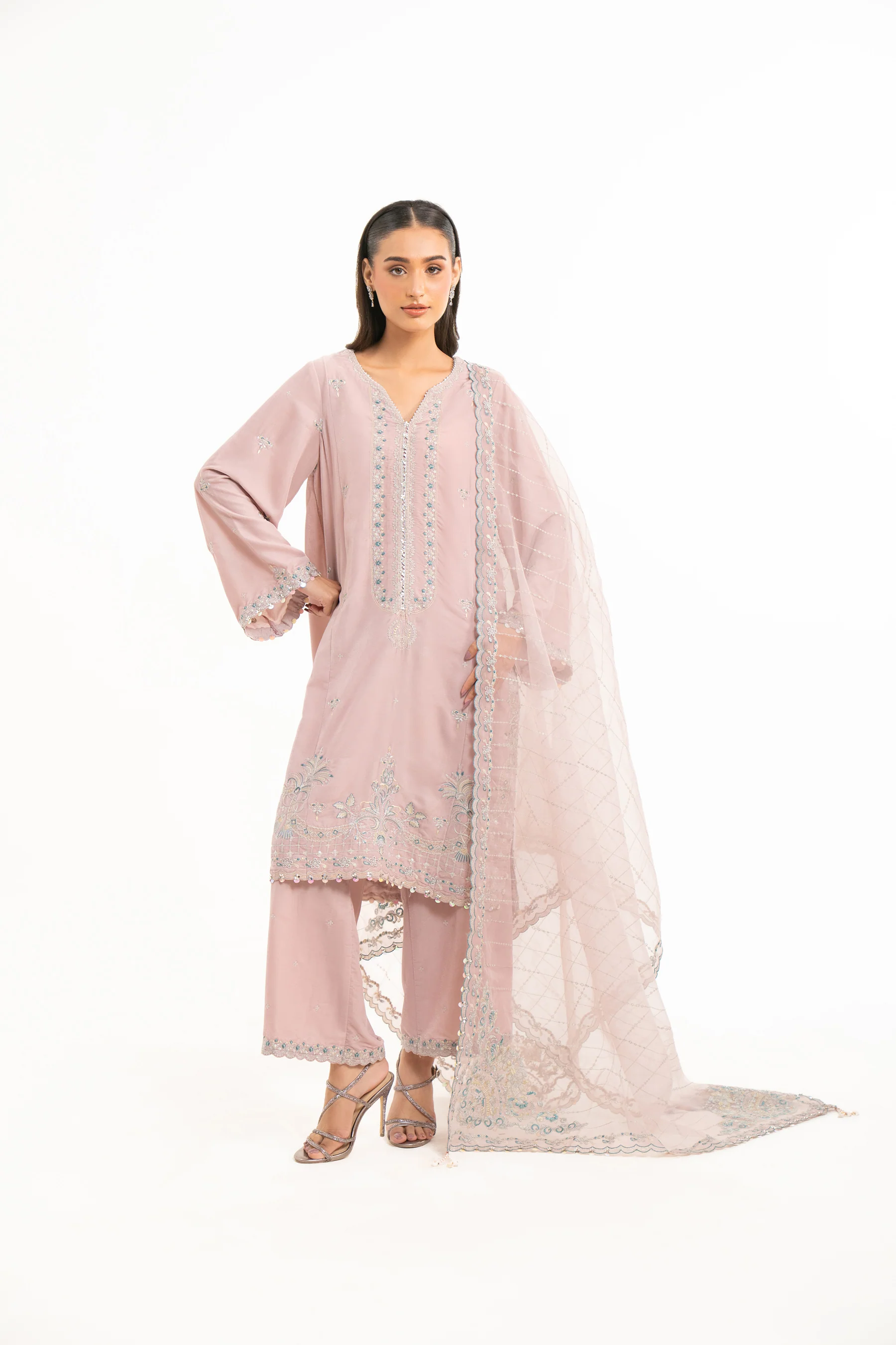 EMBROIDERED VELVET SUIT - Image 4