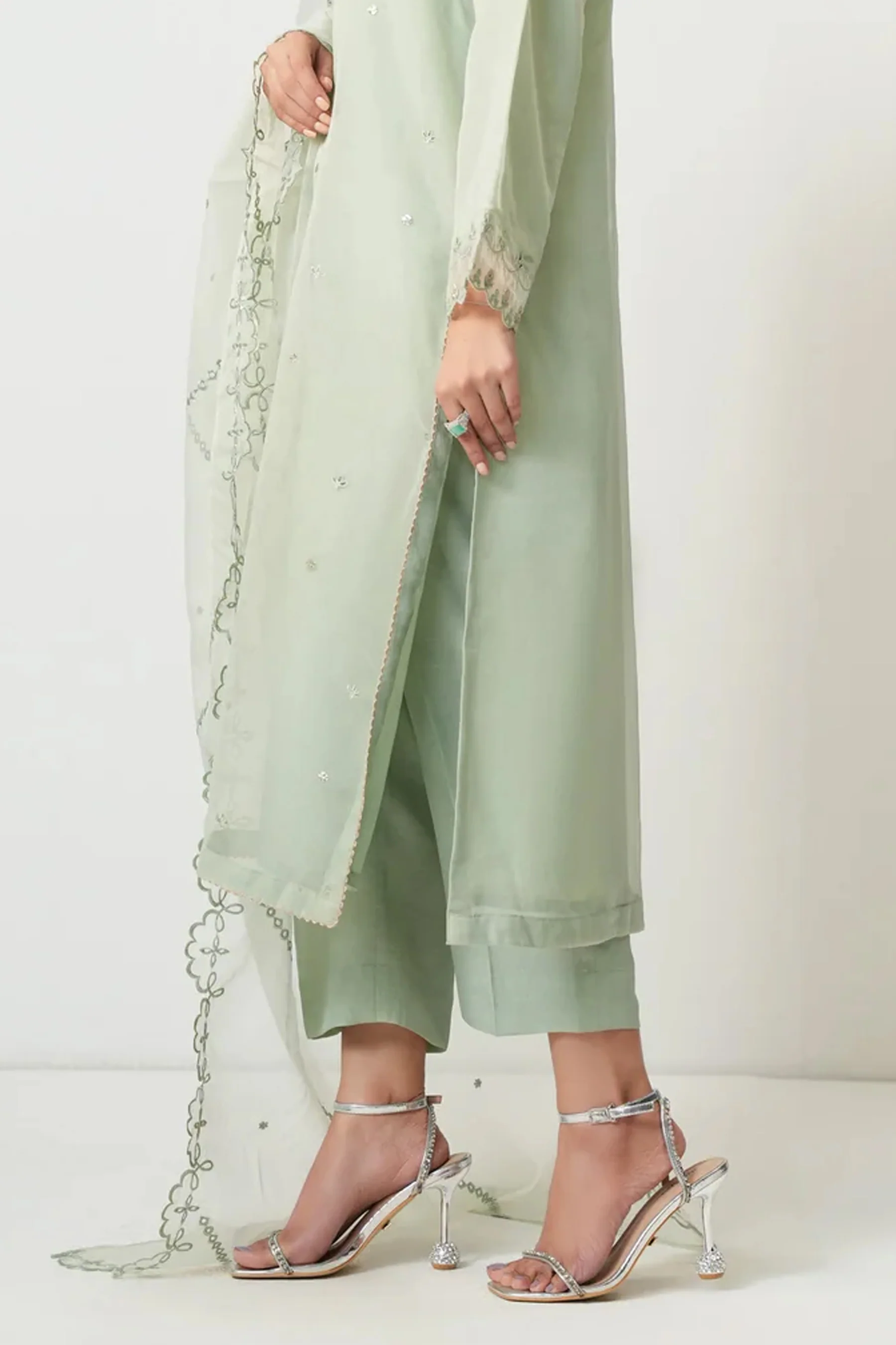 STITCHED DYED RAW SILK BOTTOM (FACTORY E-OUTLET)
