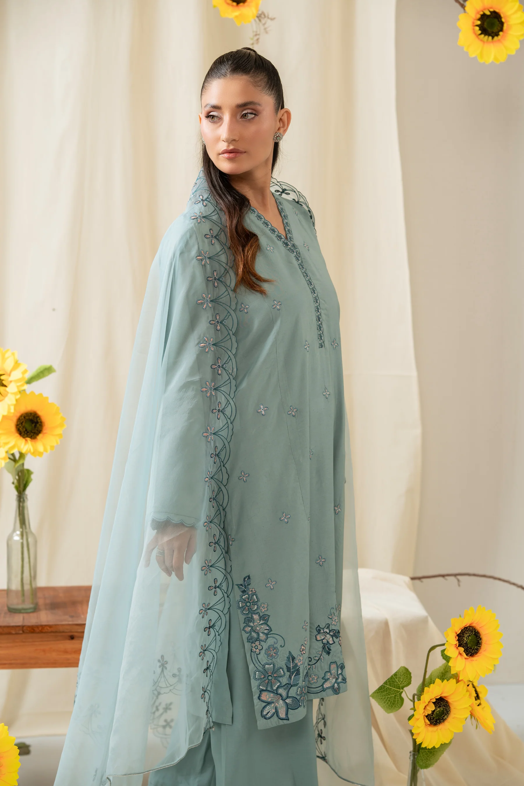 STITCHED EMBROIDERED RAW SILK SUIT - Image 4