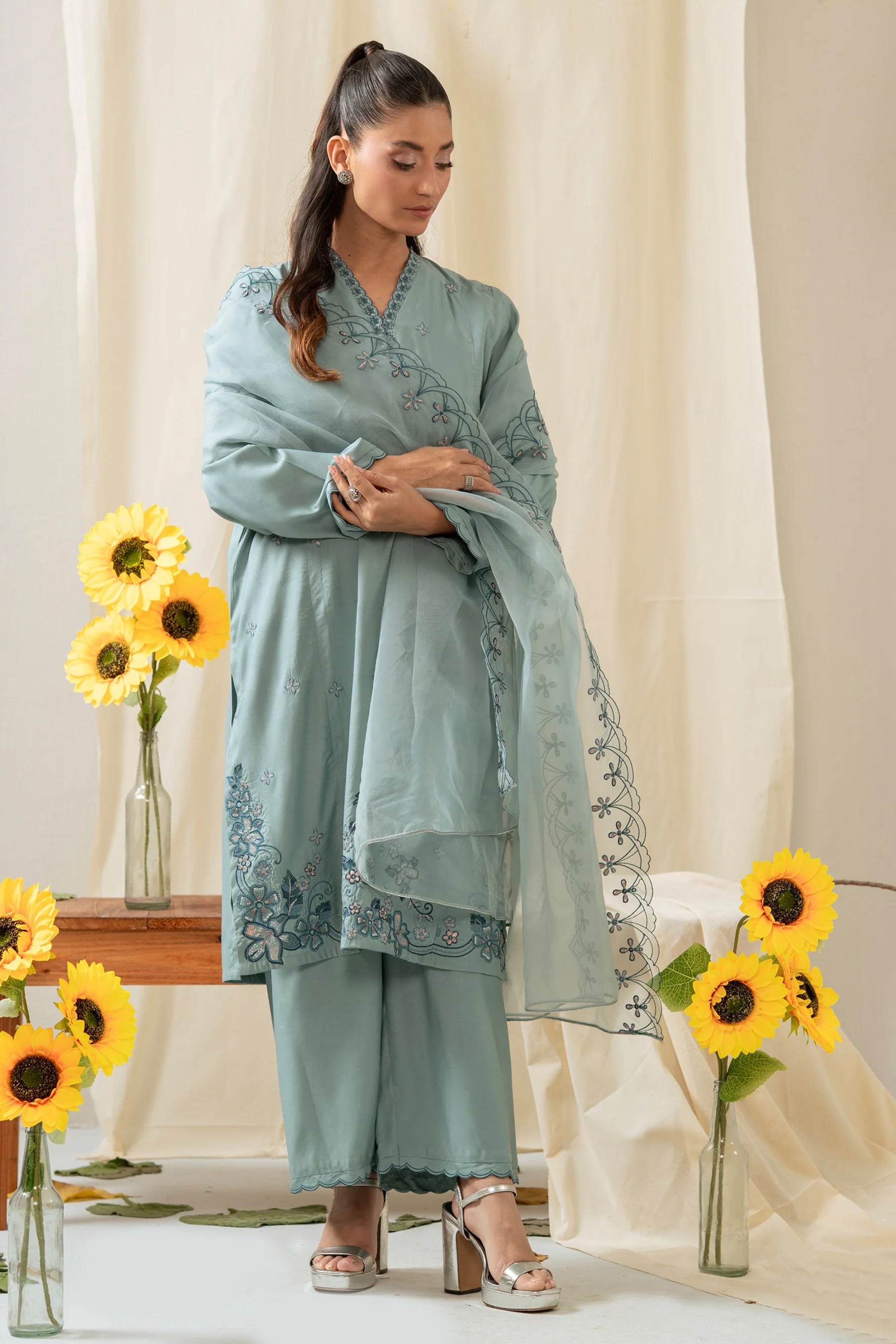 STITCHED EMBROIDERED RAW SILK SUIT - Image 6