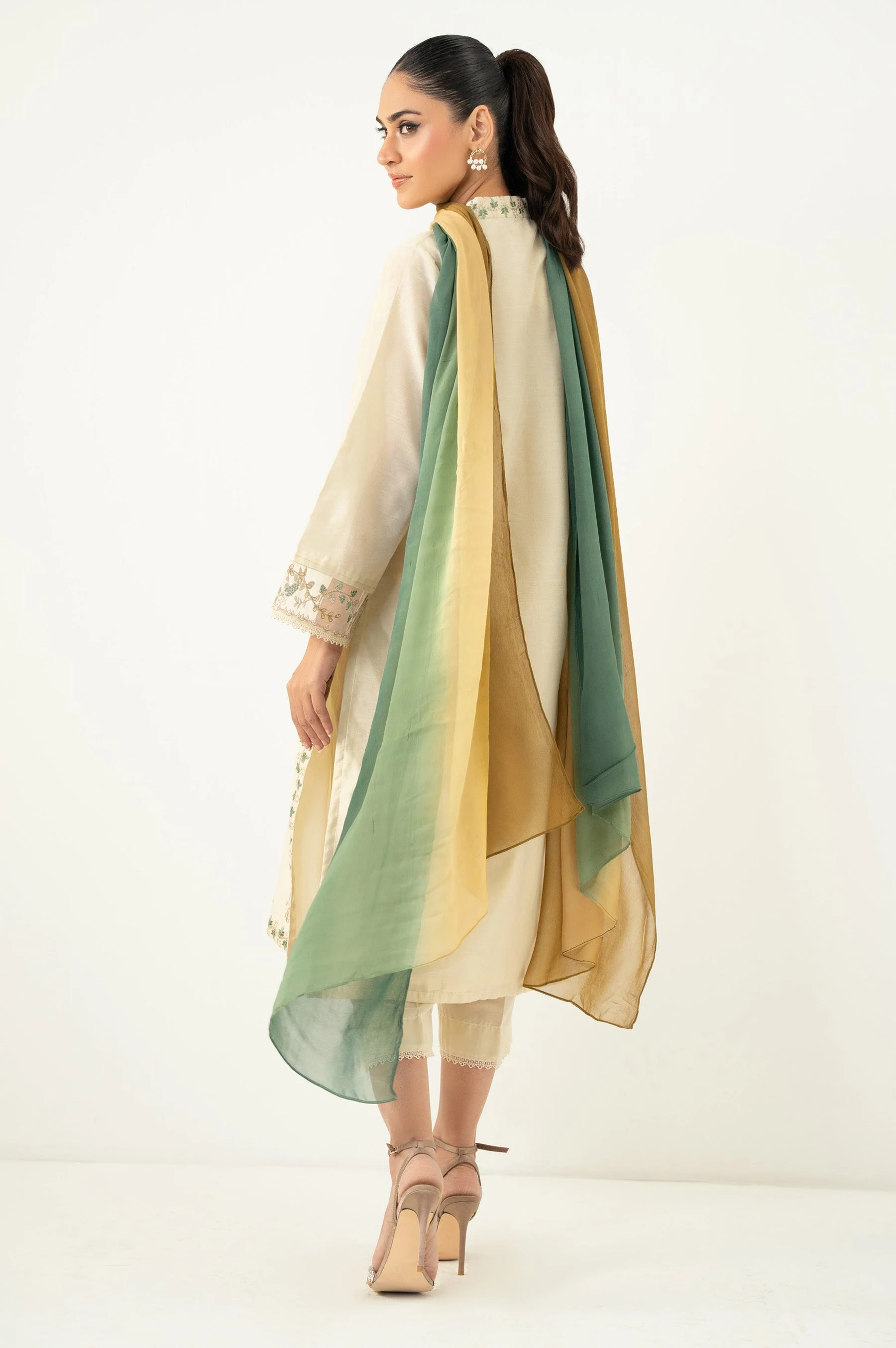 SHADED DUPATTA (FACTORY E-OUTLET)