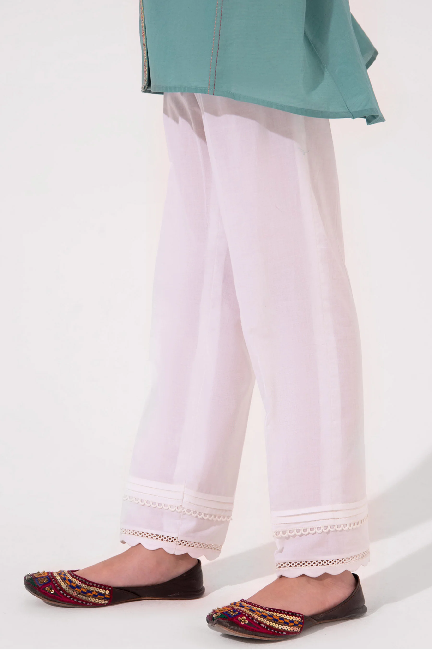Stylized Cambric Cigaratte Junior Pants - White