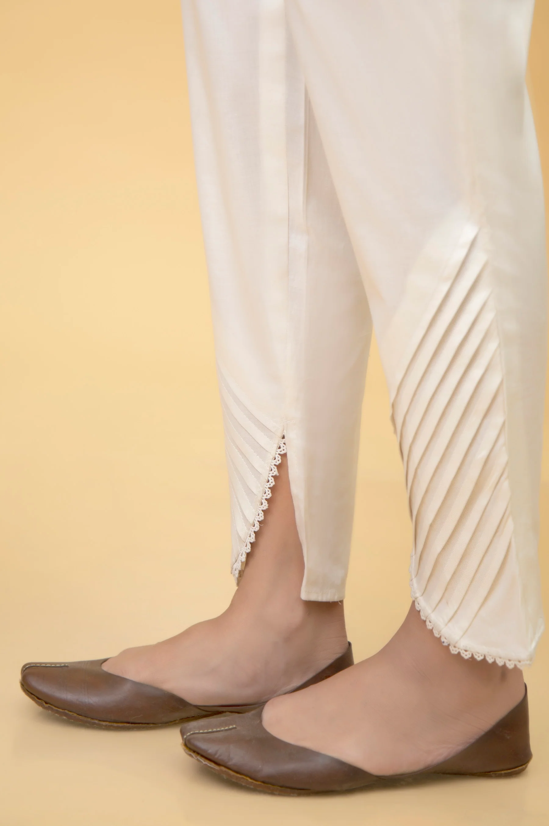 Stylized Cambric Cigarette Pants - Off-White - Image 3
