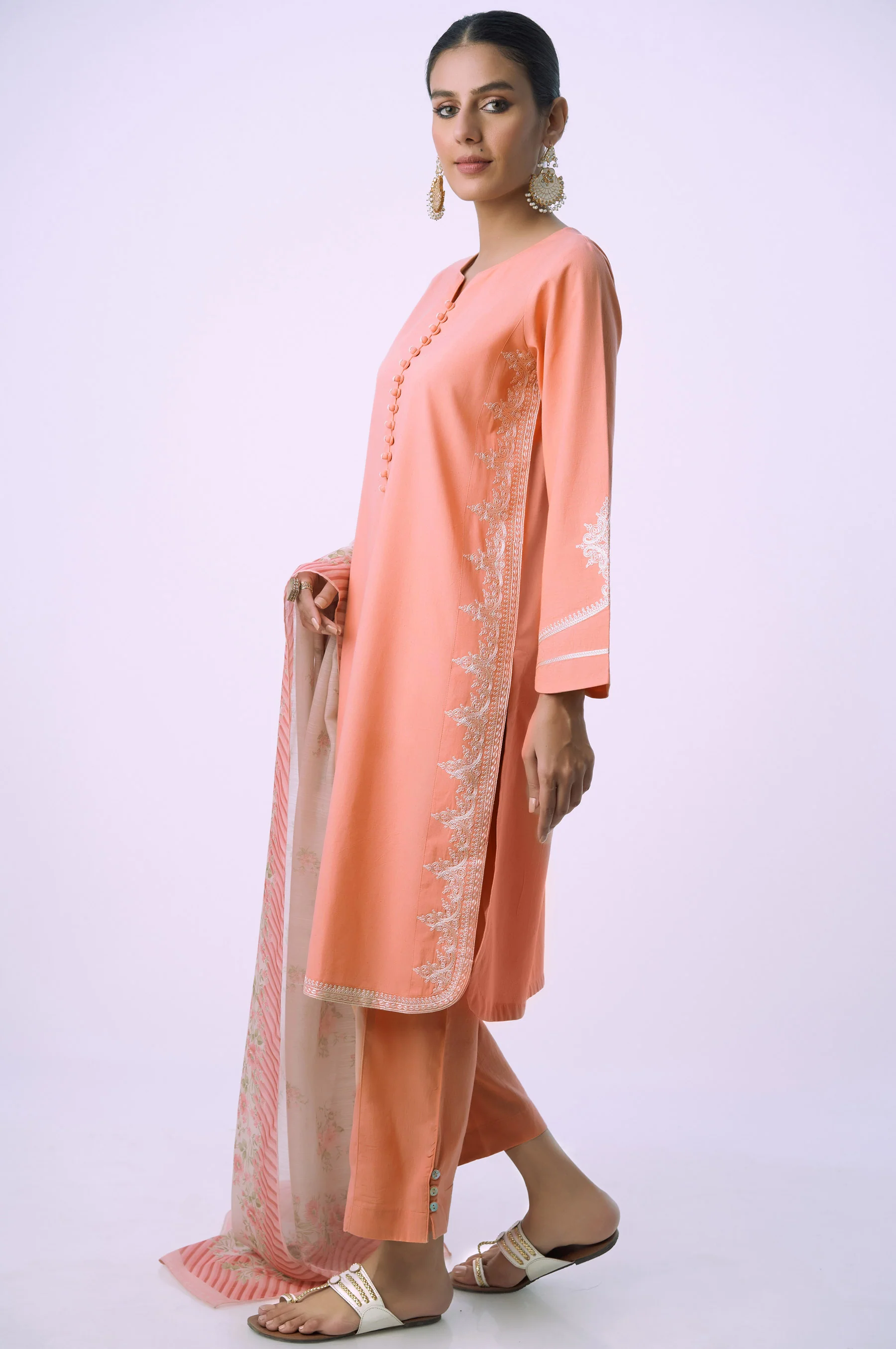 Unstitched 3 Piece Embroidered Slub Suit - Image 2