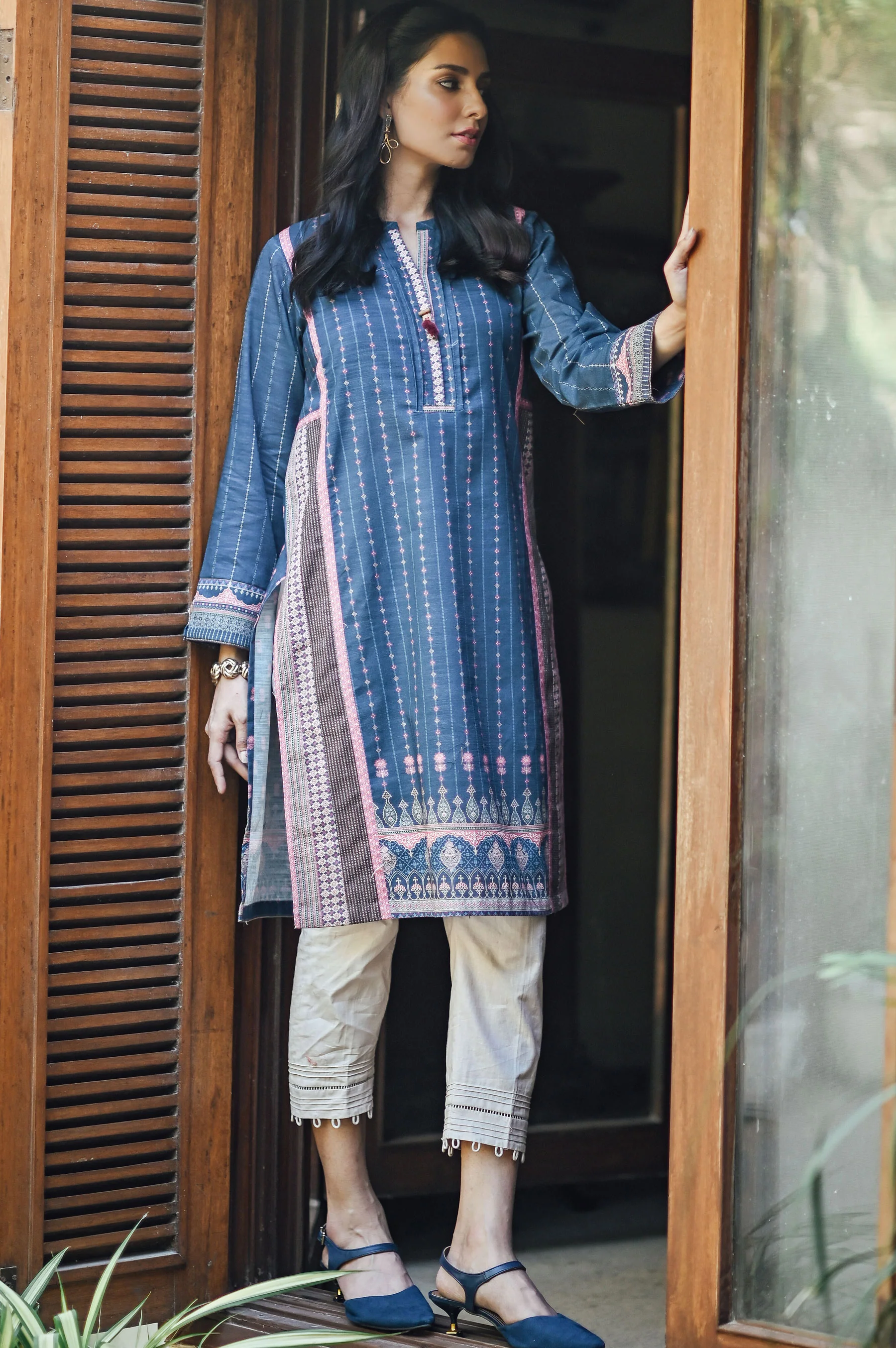 Unstitched 1 Piece Digital Printed Khaddar Shirt