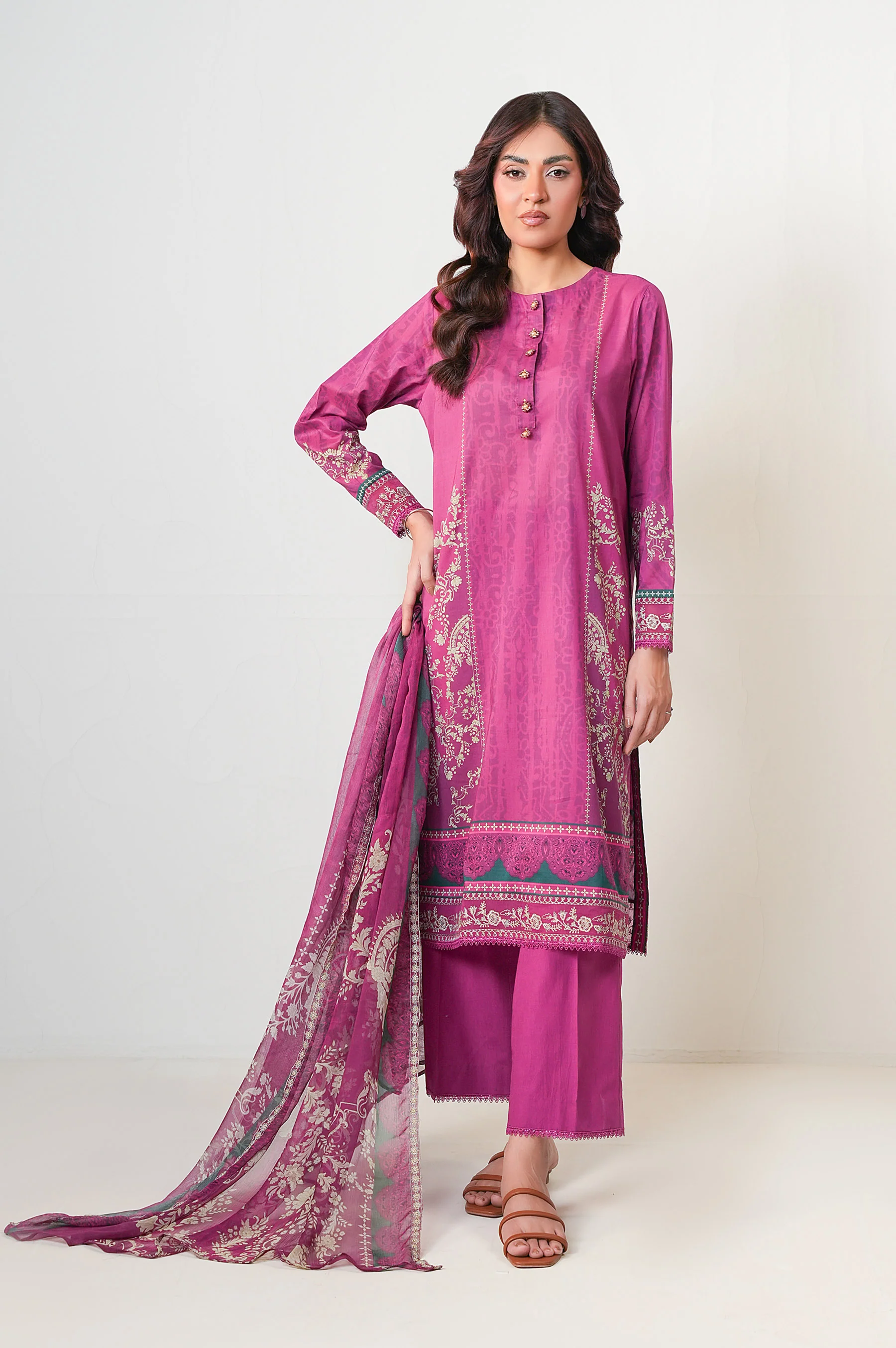 UNSTITCHED EMBROIDERED SUIT - Image 6