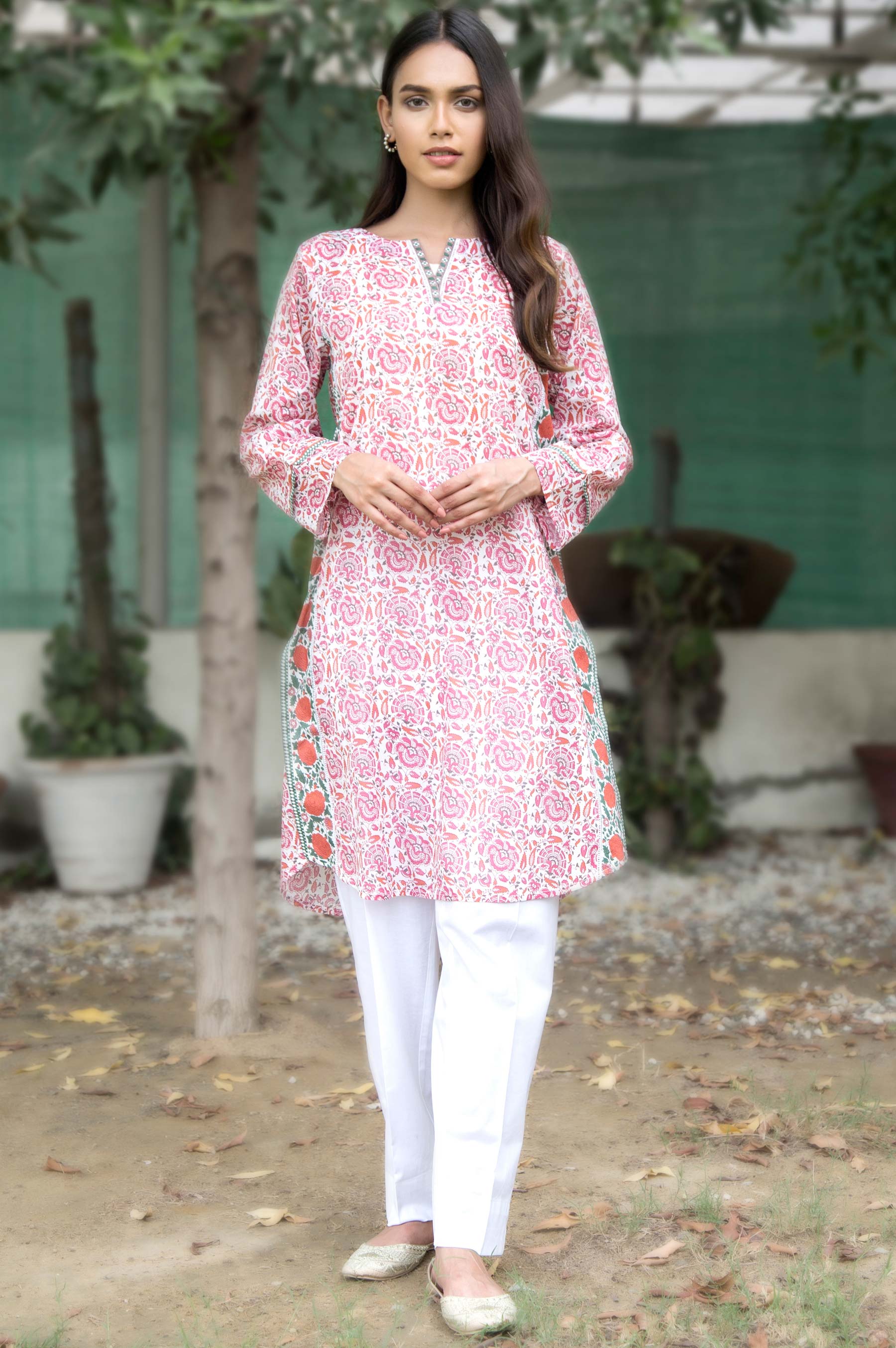 Unstitched 1 Piece Printed Lawn Shirt