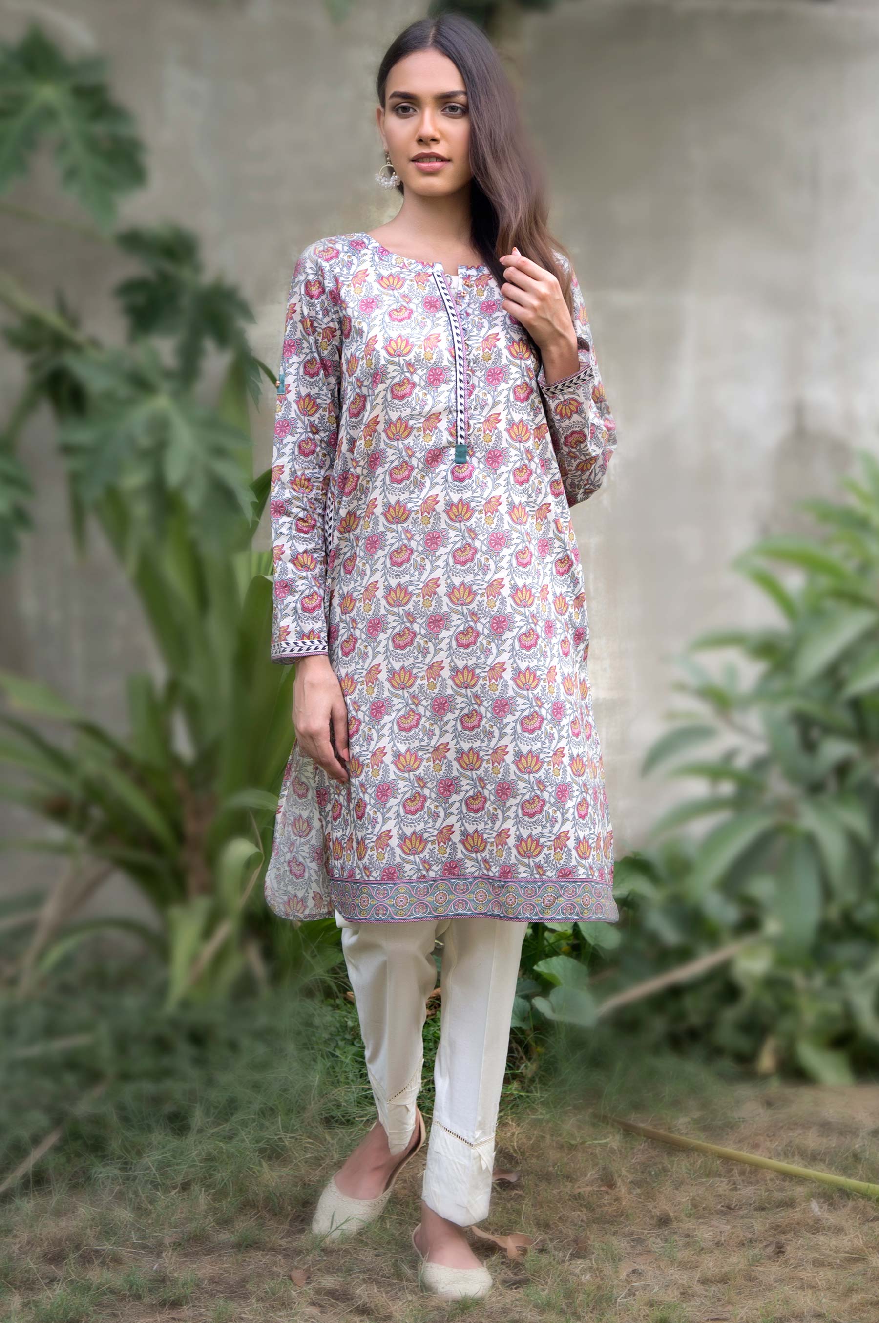 Unstitched 1 Piece Printed Lawn Shirt