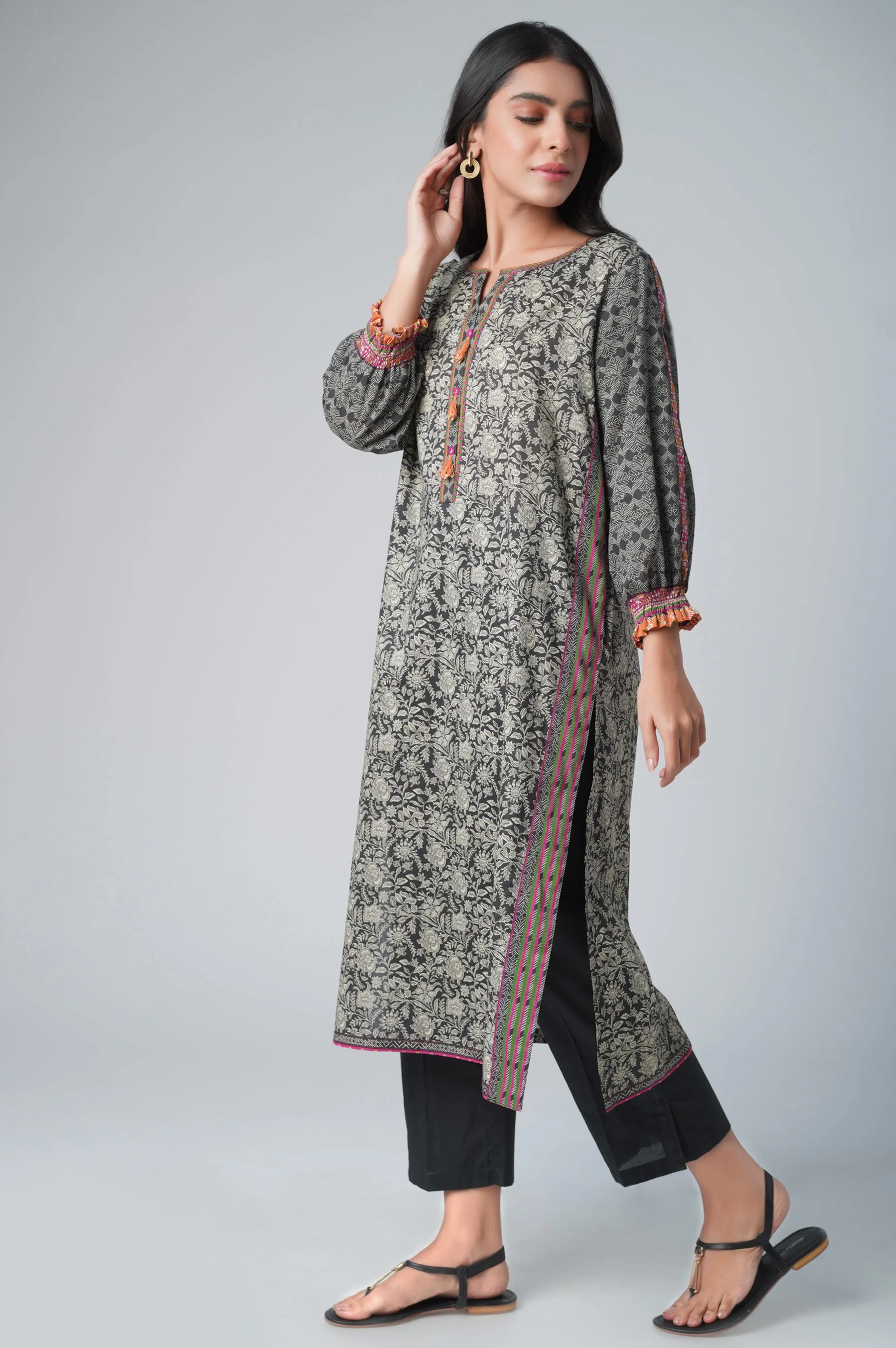 Unstitched 1 Piece Printed Lawn Shirt - Image 3