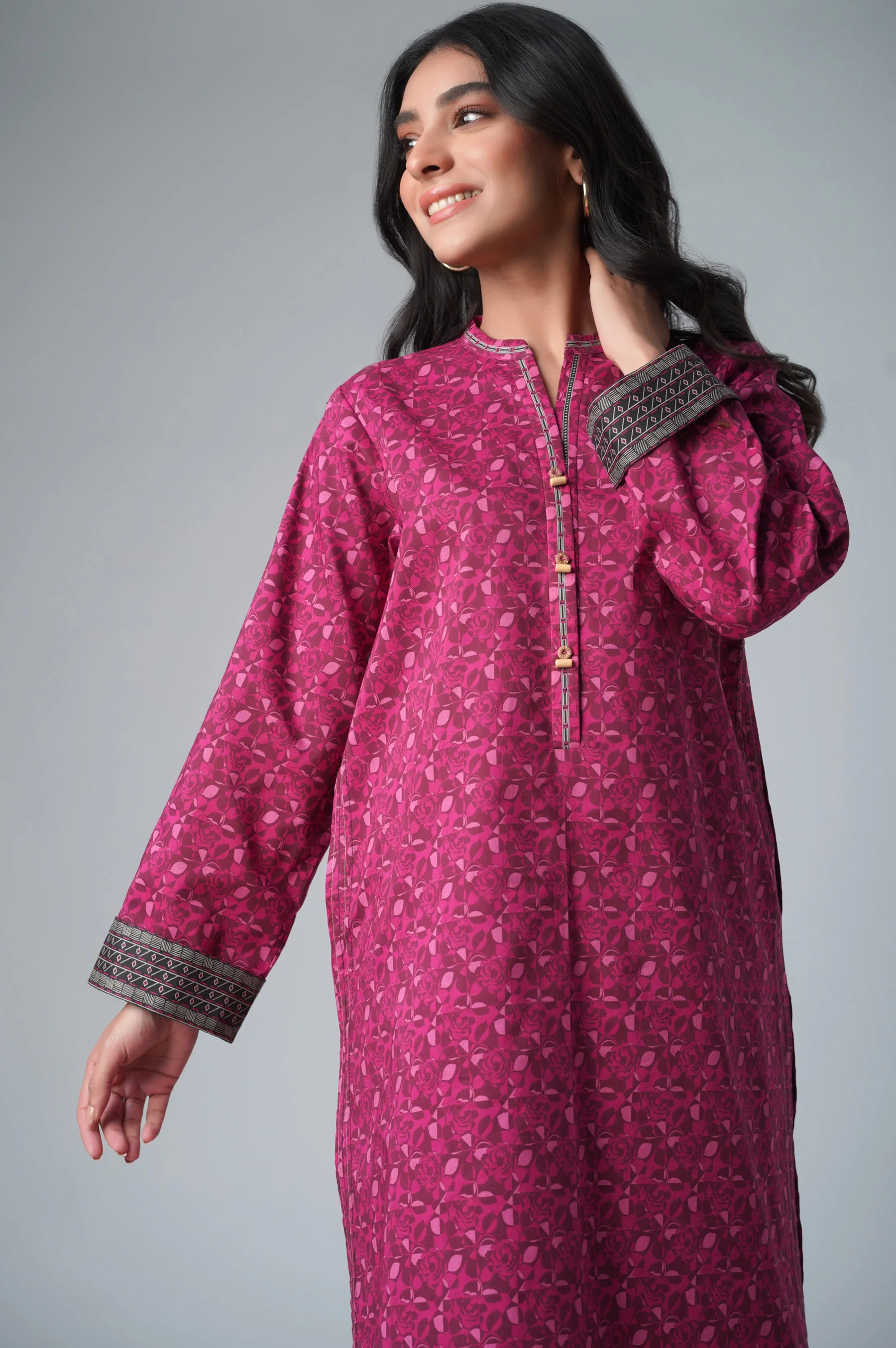 Unstitched 1 Piece Printed Lawn Shirt - Image 4