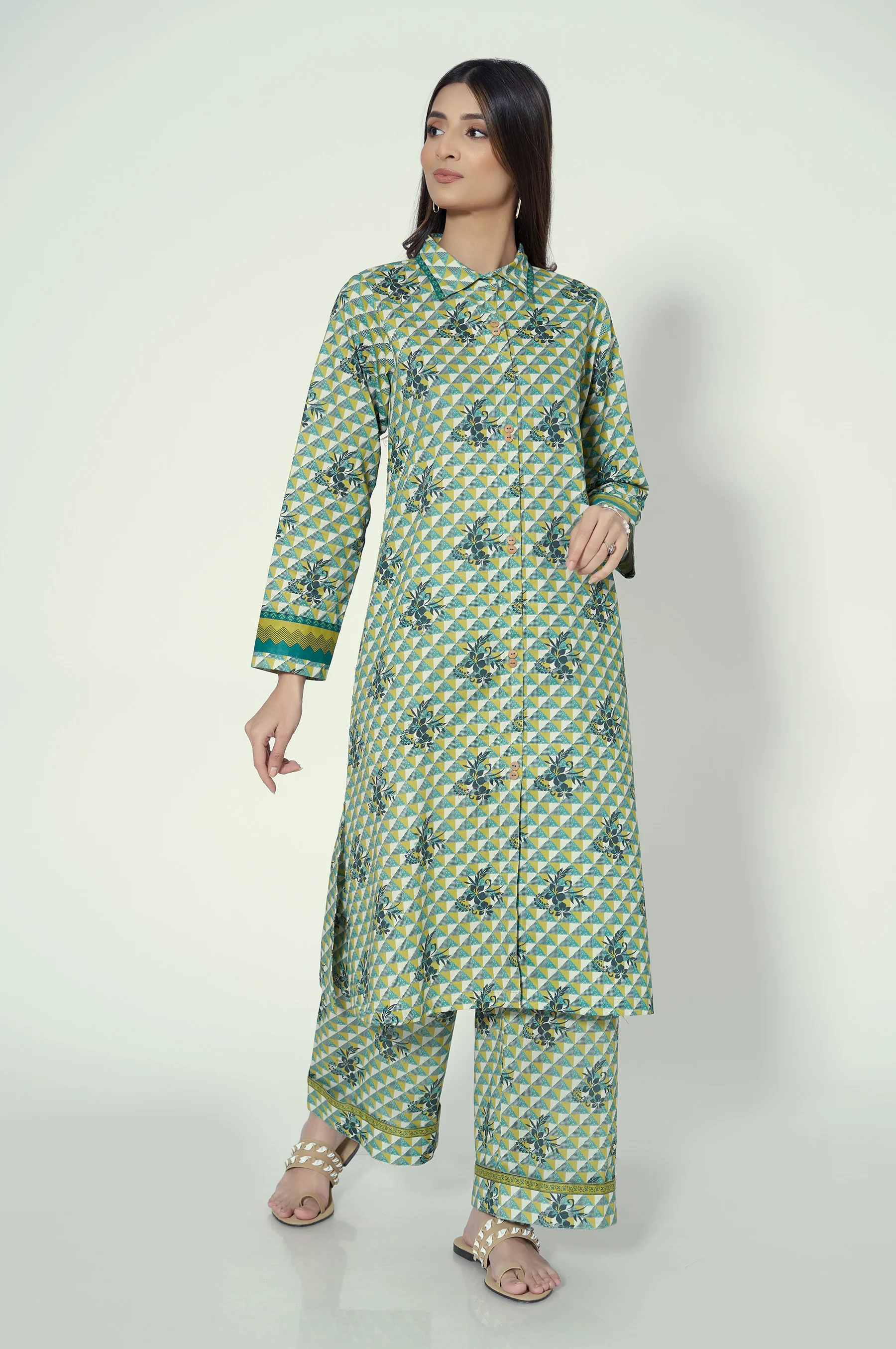 Unstitched 1 Piece Printed Lawn Shirt - Image 4