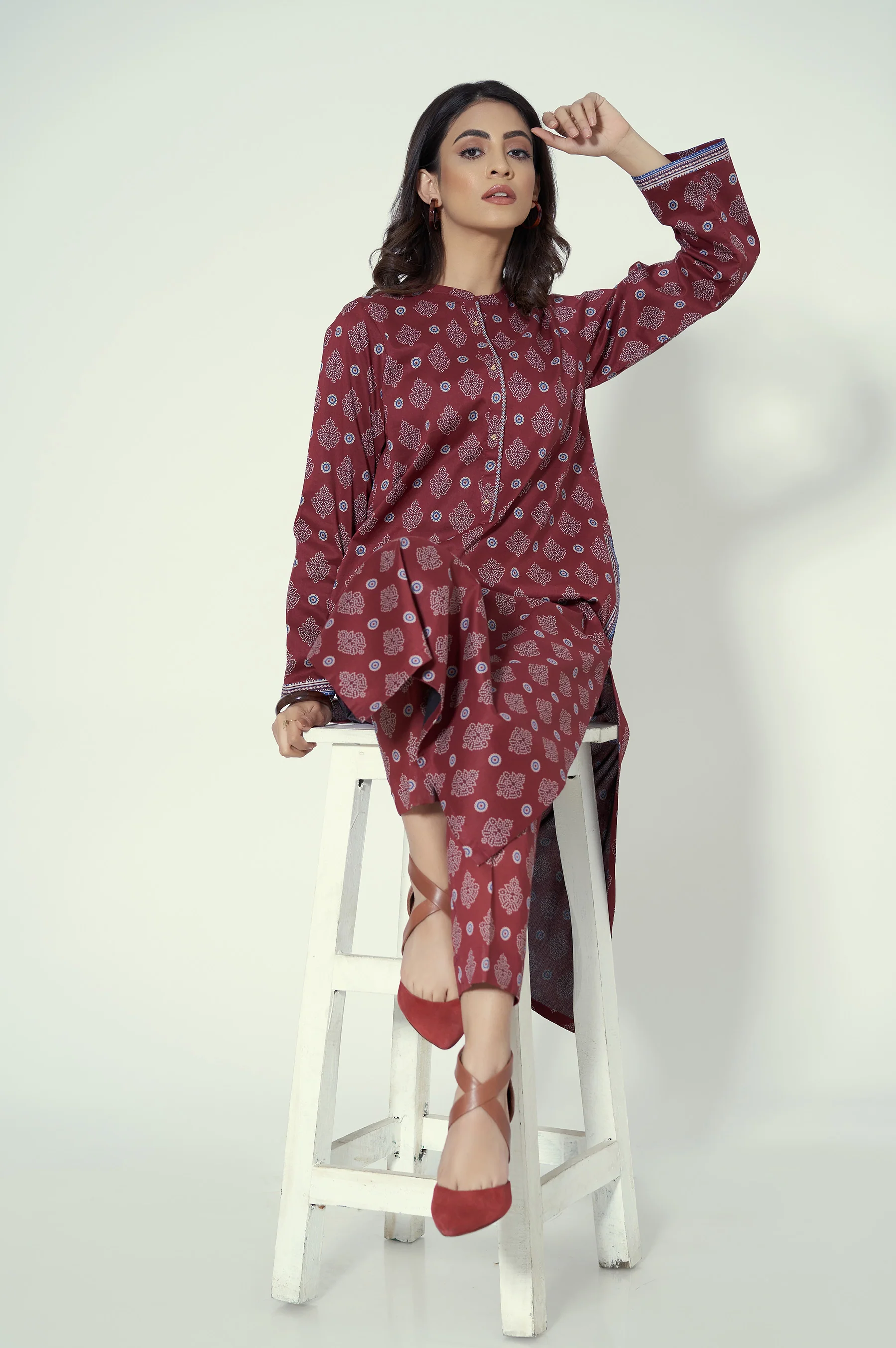 Unstitched 1 Piece Printed Lawn Shirt - Image 3