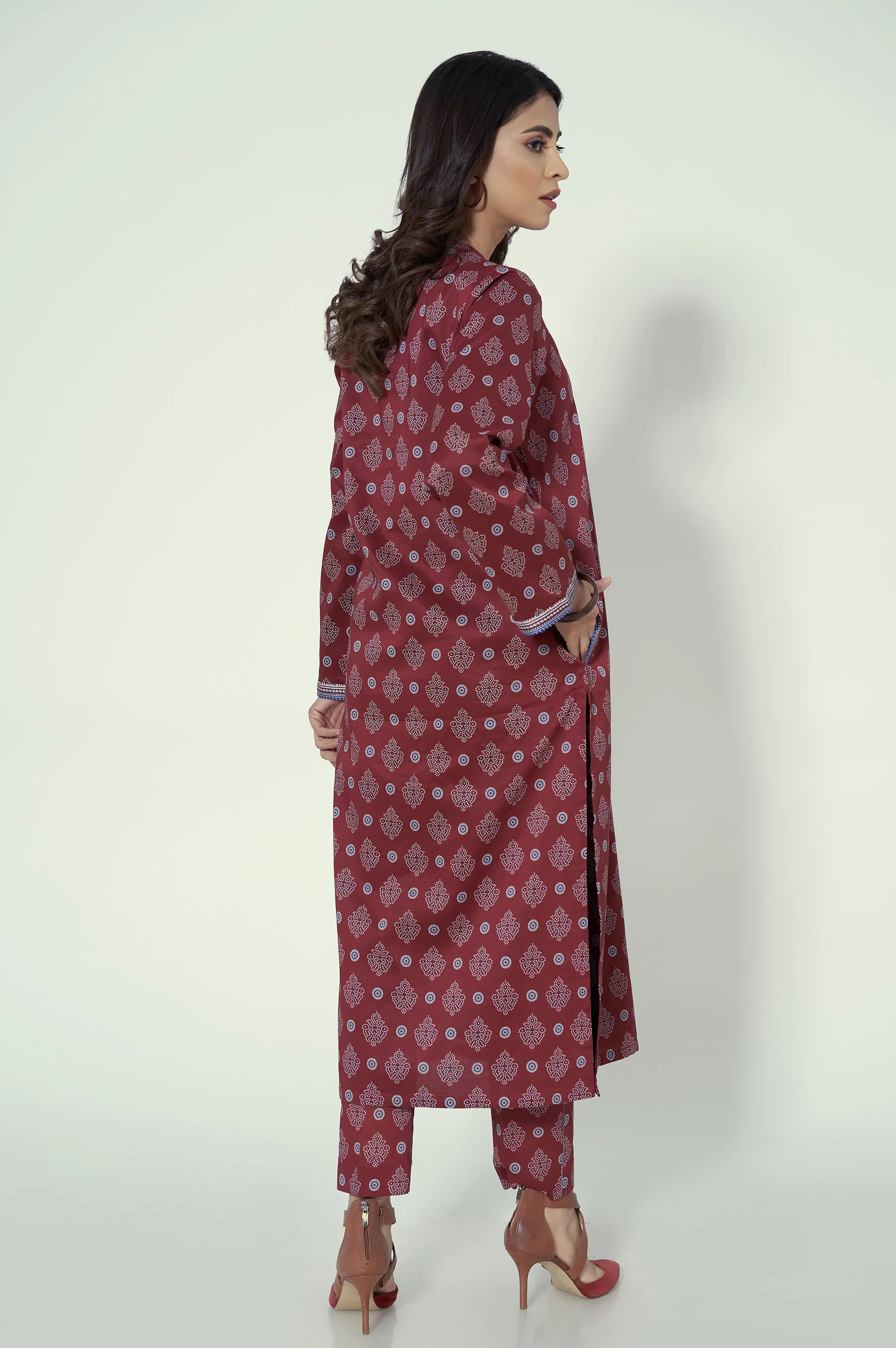 Unstitched 1 Piece Printed Lawn Shirt - Image 5