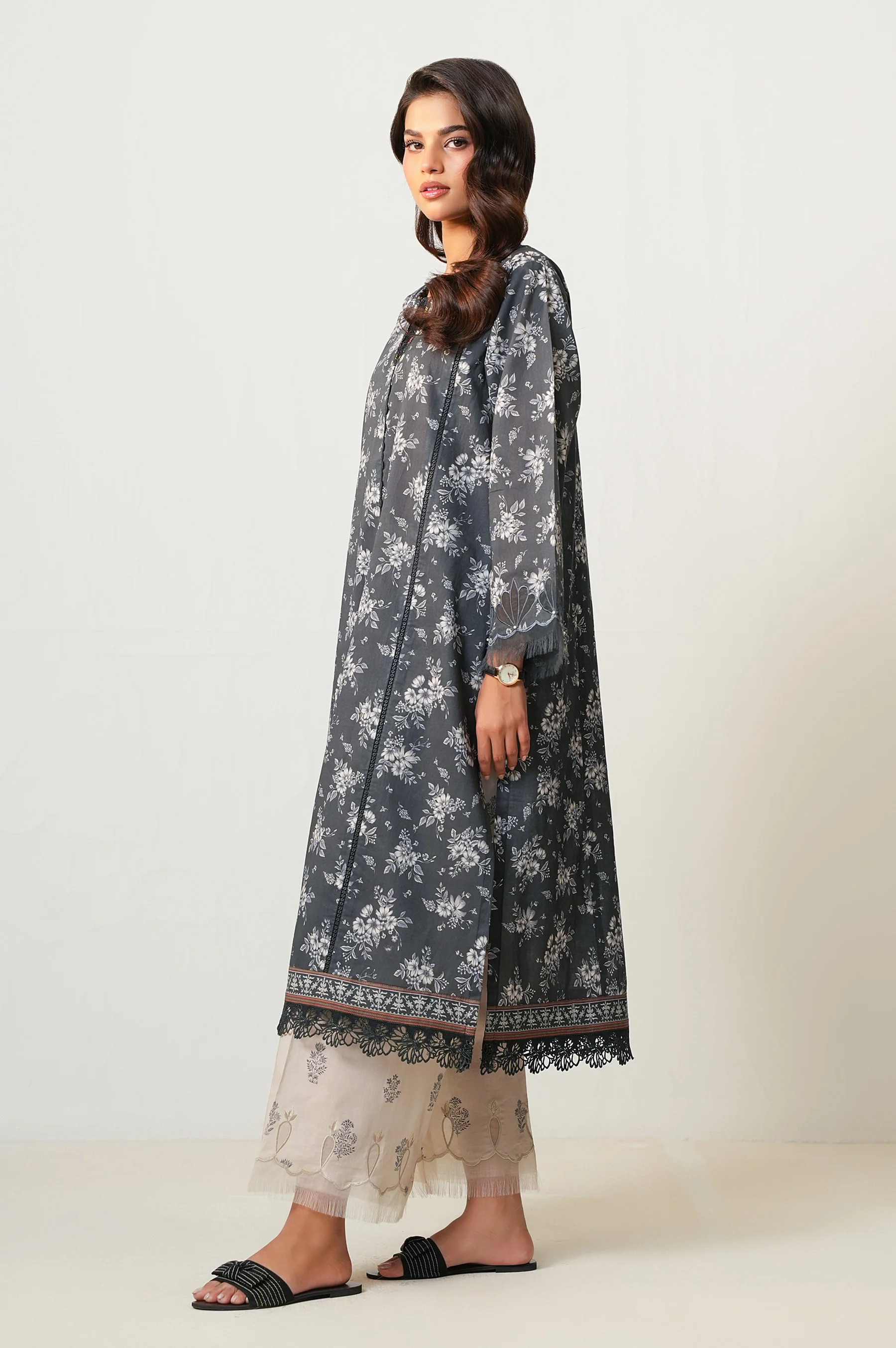 Unstitched 2 Piece Digital Printed Lawn Suit - Image 3