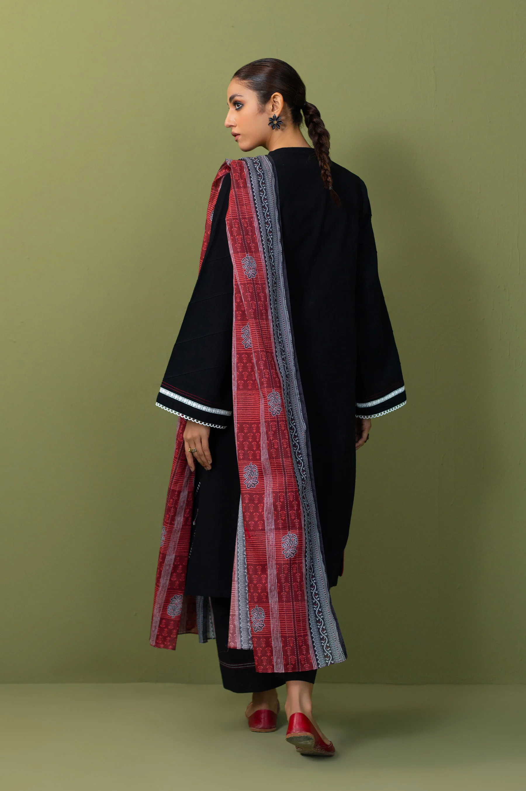 Unstitched 2 Piece Khaddar Embroidered Suit - Image 2