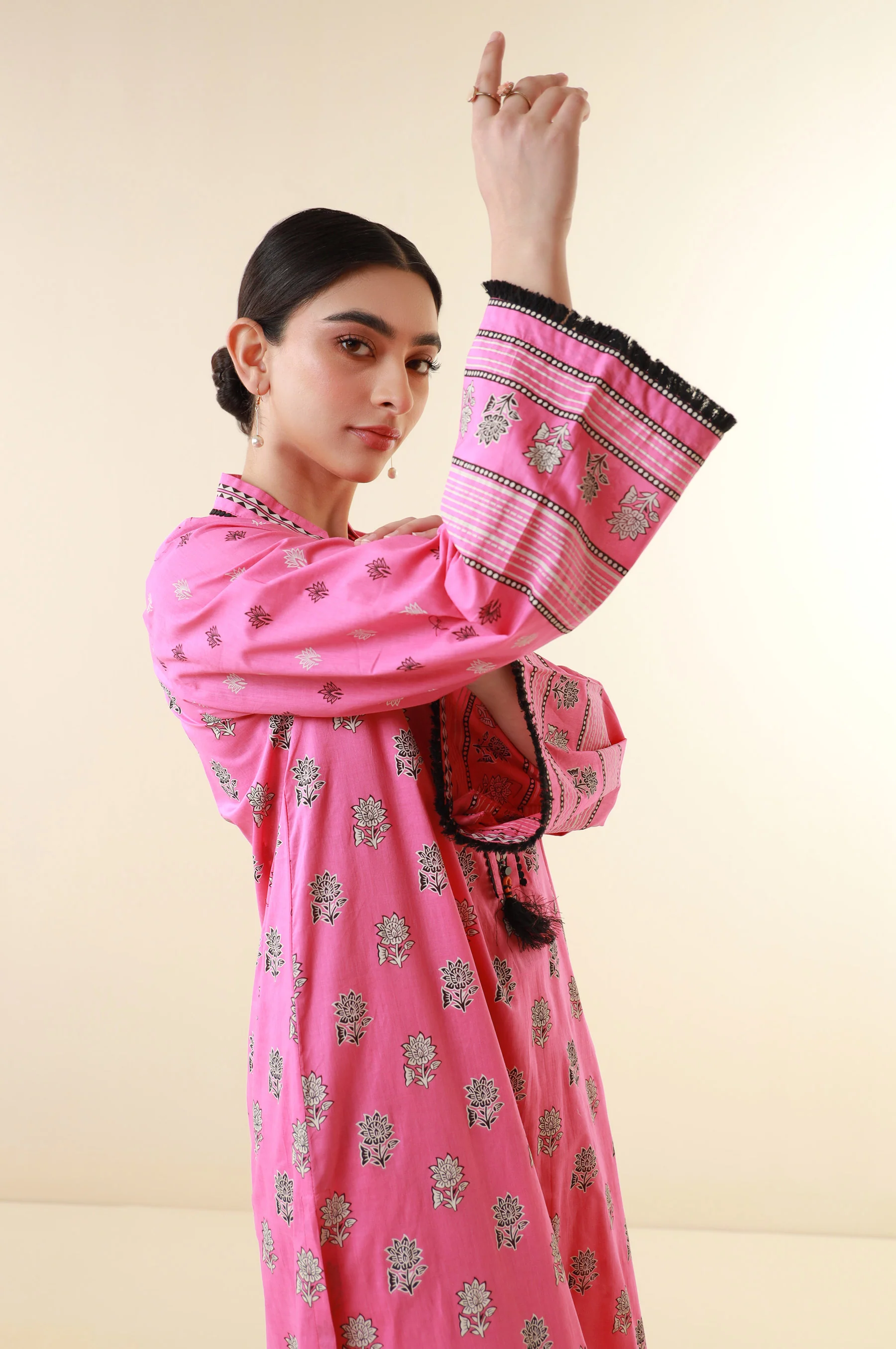 Unstitched 2 Piece Paste Printed Lawn Suit - Image 2