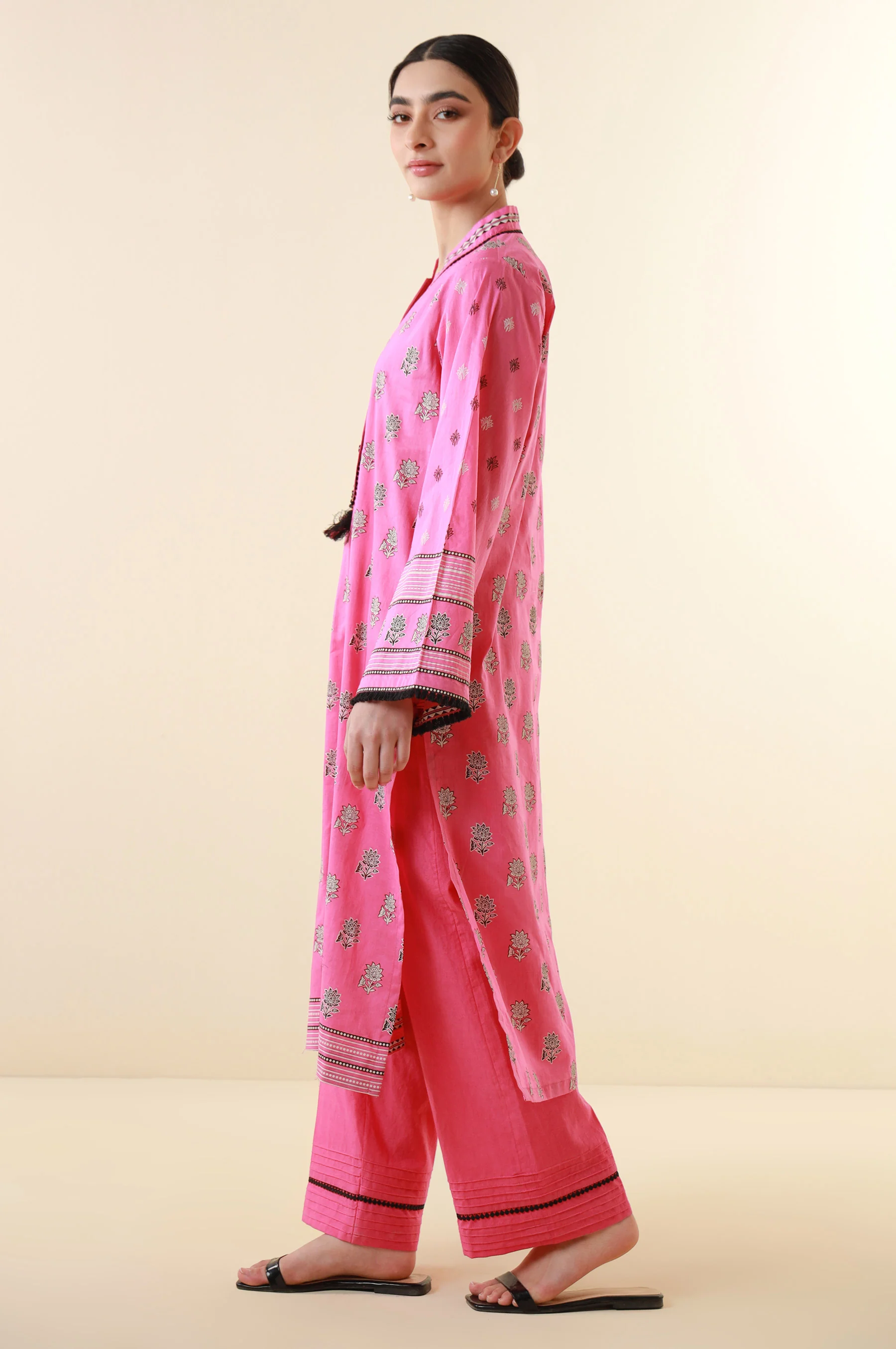 Unstitched 2 Piece Paste Printed Lawn Suit - Image 5