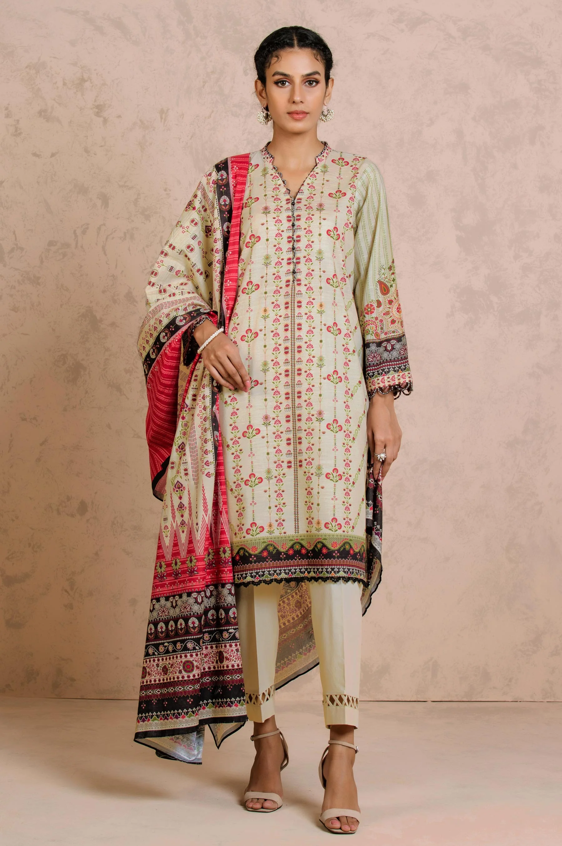 Unstitched 2 Piece Printed Khaddar Suit